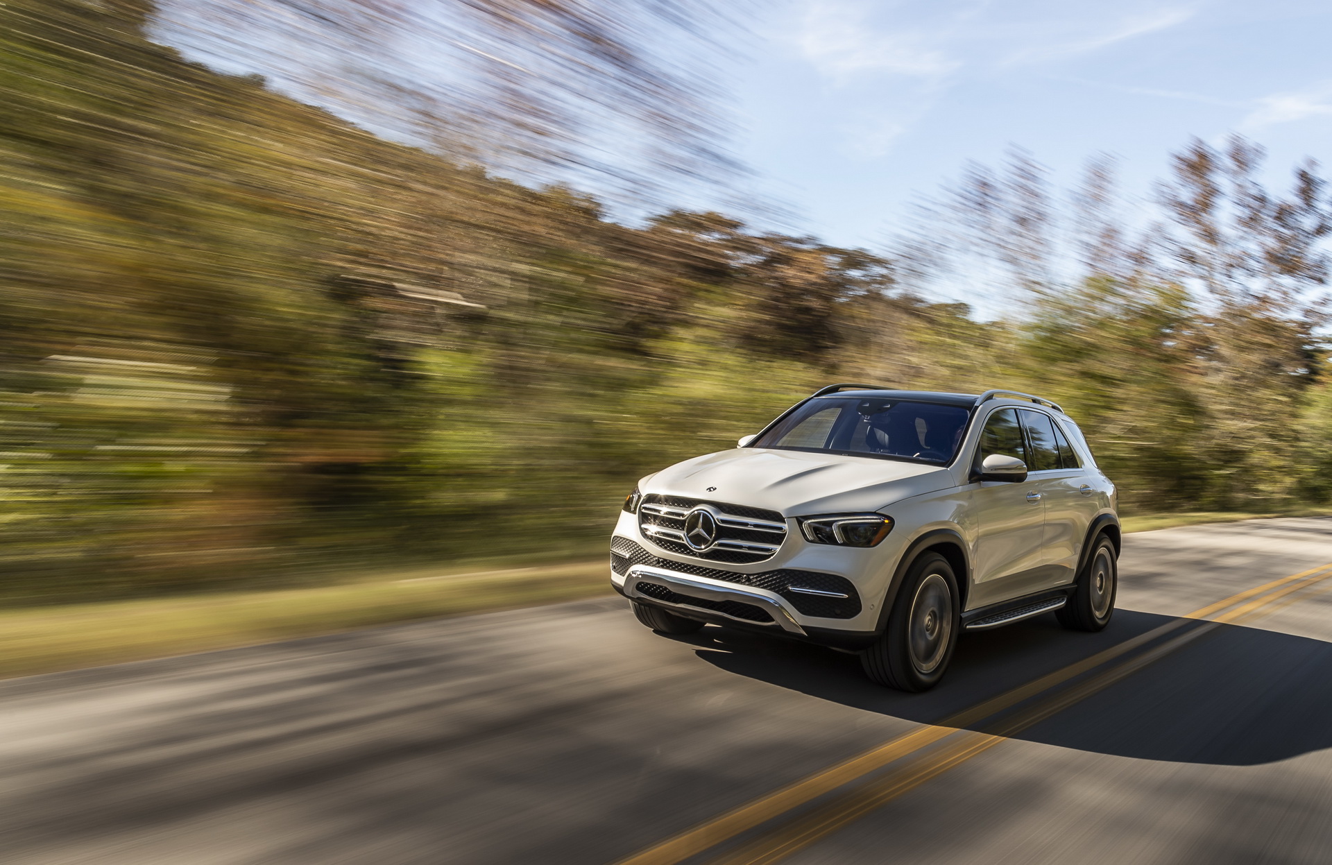 2019-Mercedes-GLE-27 2019 Mercedes GLE Detailed: More Tech, More Space, More Everything