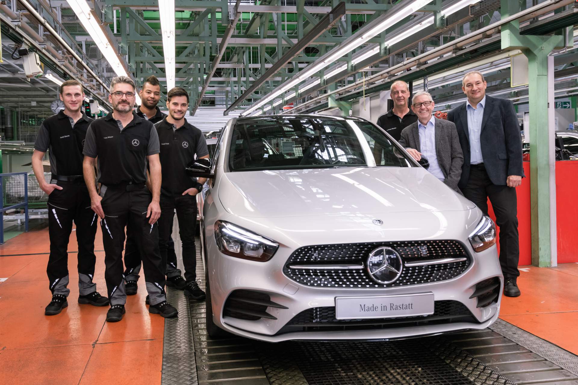 Fortsetzung der Anlaufkaskade der nächsten Kompaktwagengeneration: Mercedes-Benz Werk Rastatt startet Produktion der neuen B-KlasseContinuation of ramp-up cascade of next-generation compact cars: Mercedes-Benz Rastatt plant starts production of the new Mercedes-Benz Starts Production Of 2019 B-Class MPV In Germany