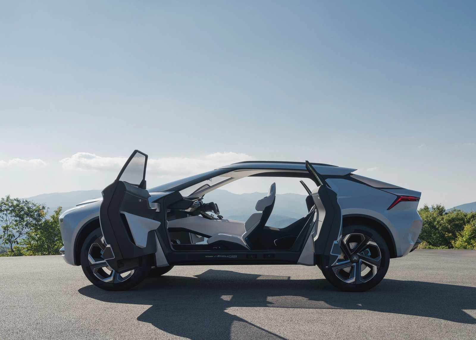 Mitsubishi-e-Evolution_Concept-2017-1600-0f Mitsubishi E-Evolution Concept Rallies To The Cause On America’s Left Coast