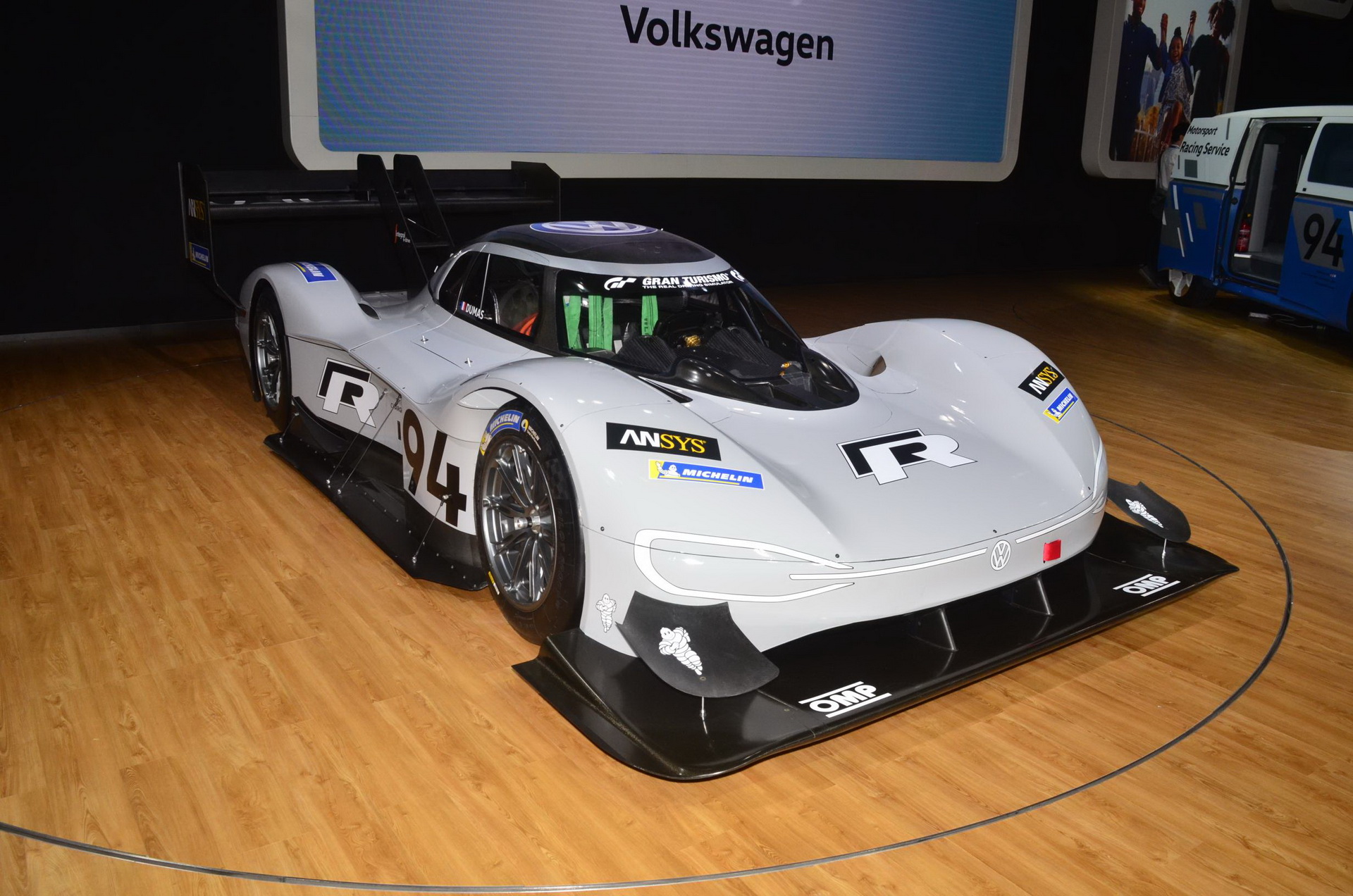 vw idr pikes peak la livepics 4 VW’s Pikes Peak Conquering I.D. R Racer Looks Pretty Fast Standing Still, Doesn’t It?