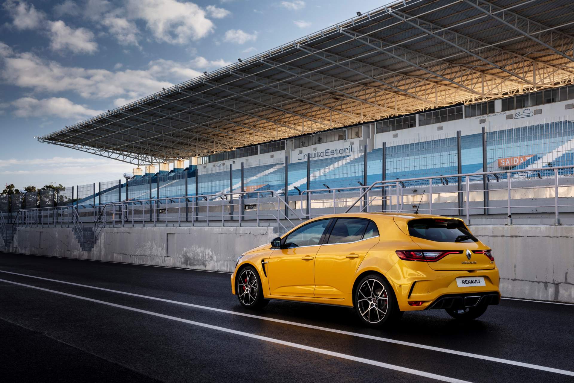 2018 - Essais presse Renault MEGANE IV R Hardcore 2019 Renault Megane RS Trophy Detailed In 60 New Photos