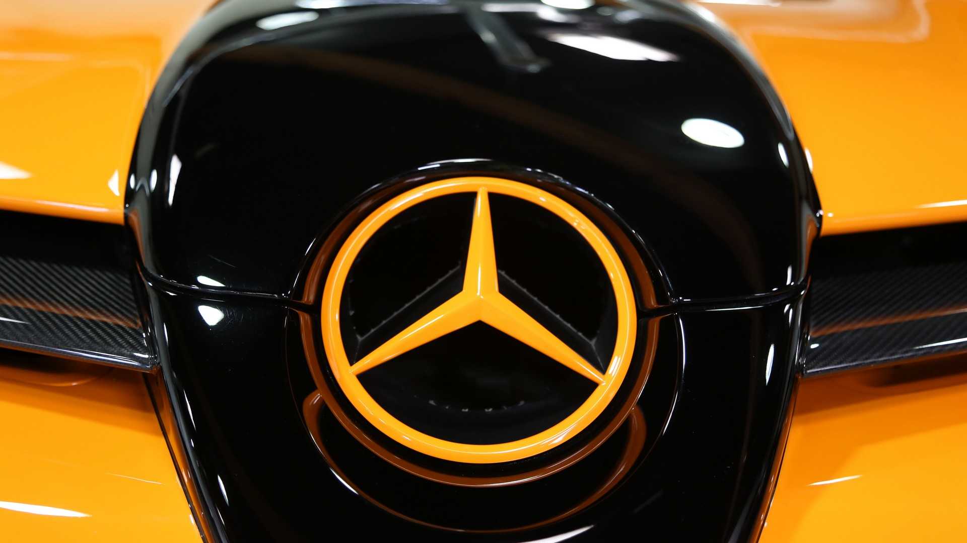 Mercedes-Benz-SLR-McLaren-Edition-27 Unique Mercedes SLR 722S Roadster McLaren Edition Goes For $1 Million