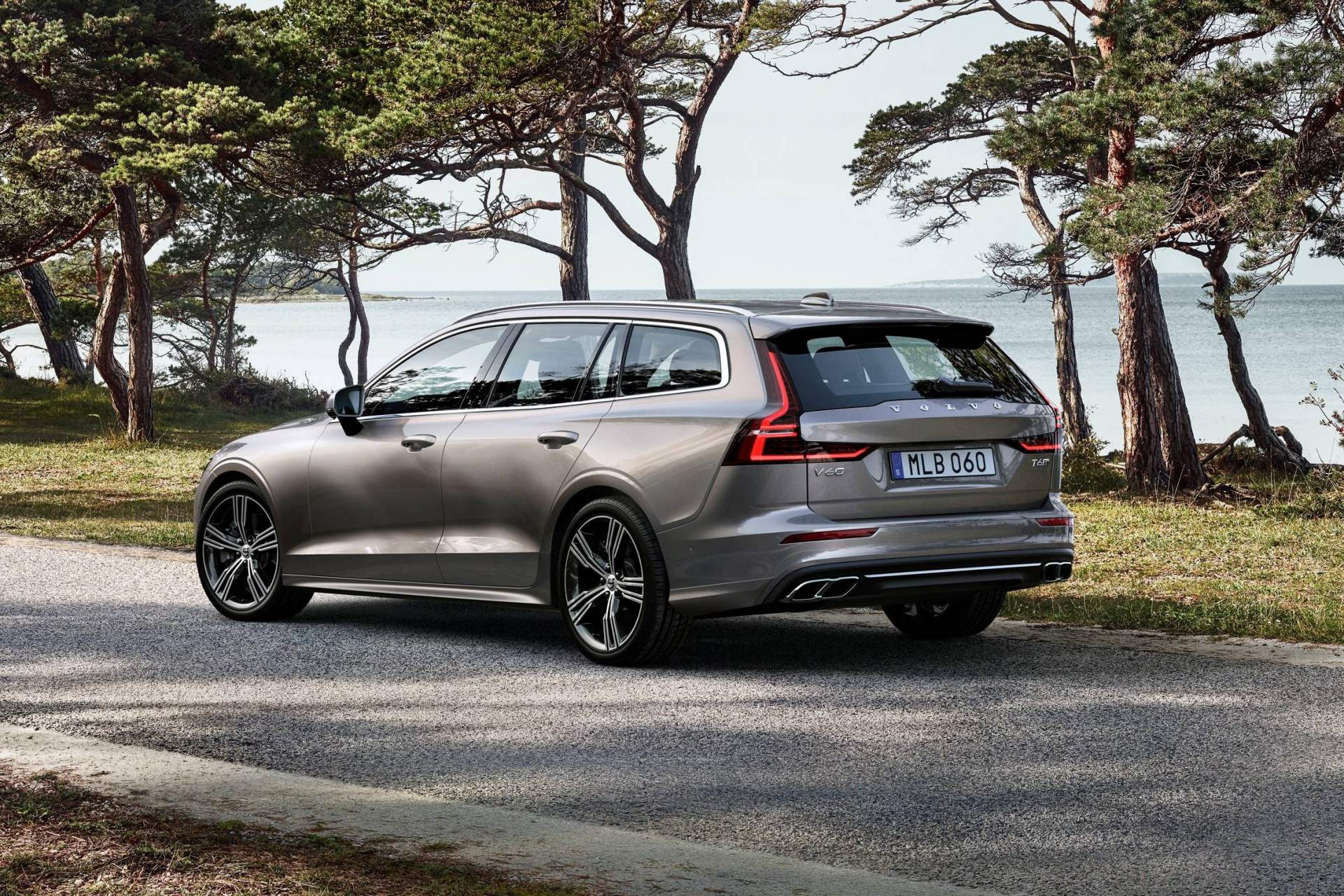 沃尔沃全新V60外观 2019 Volvo V60 Coming To U.S. Early Next Year From $38,900