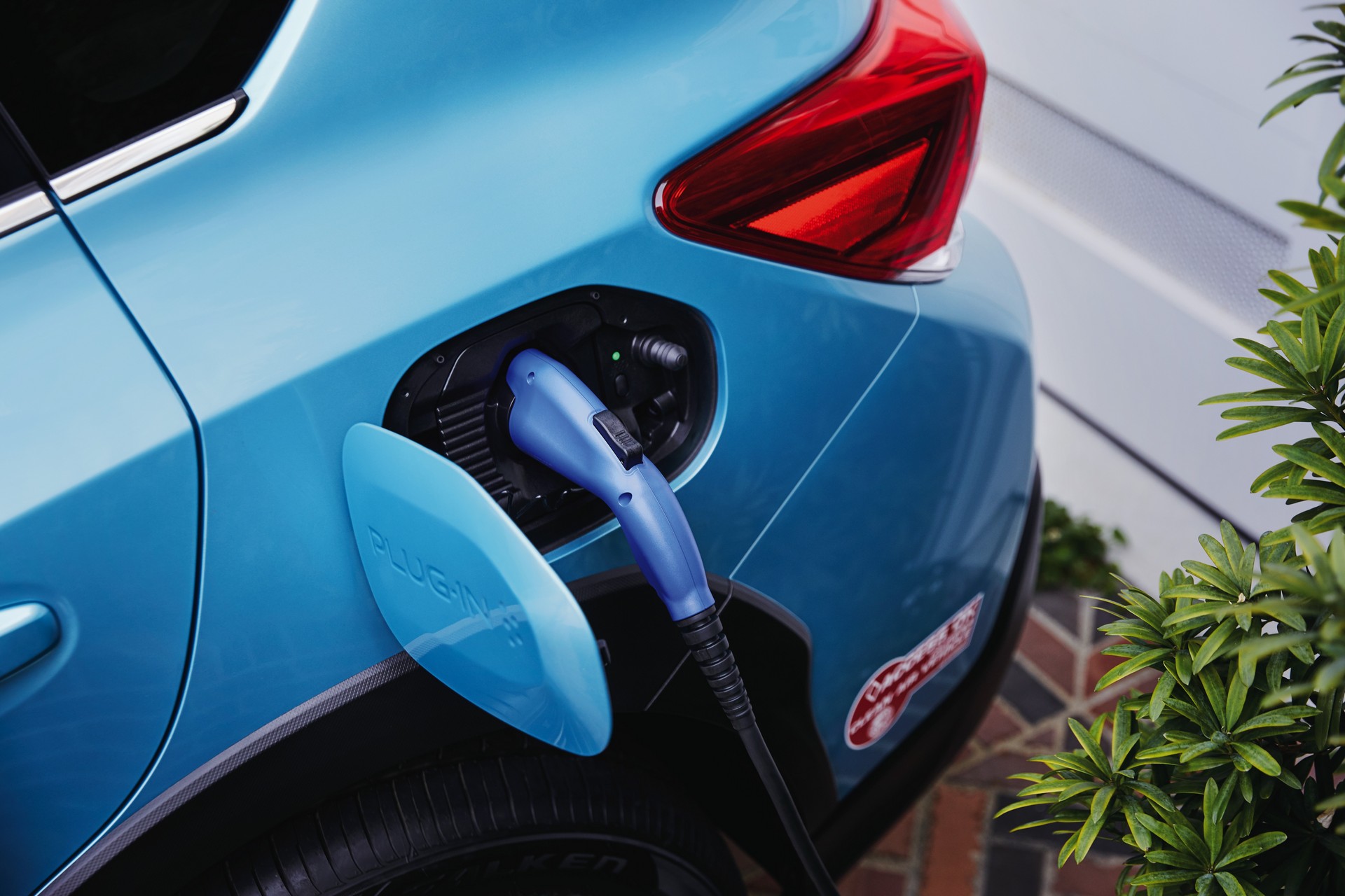 2019 Subaru Crosstrek Hybrid-20 2019 Subaru Crosstrek Hybrid Debuts With PHEV Powertrain, 17 Mile Electric Range