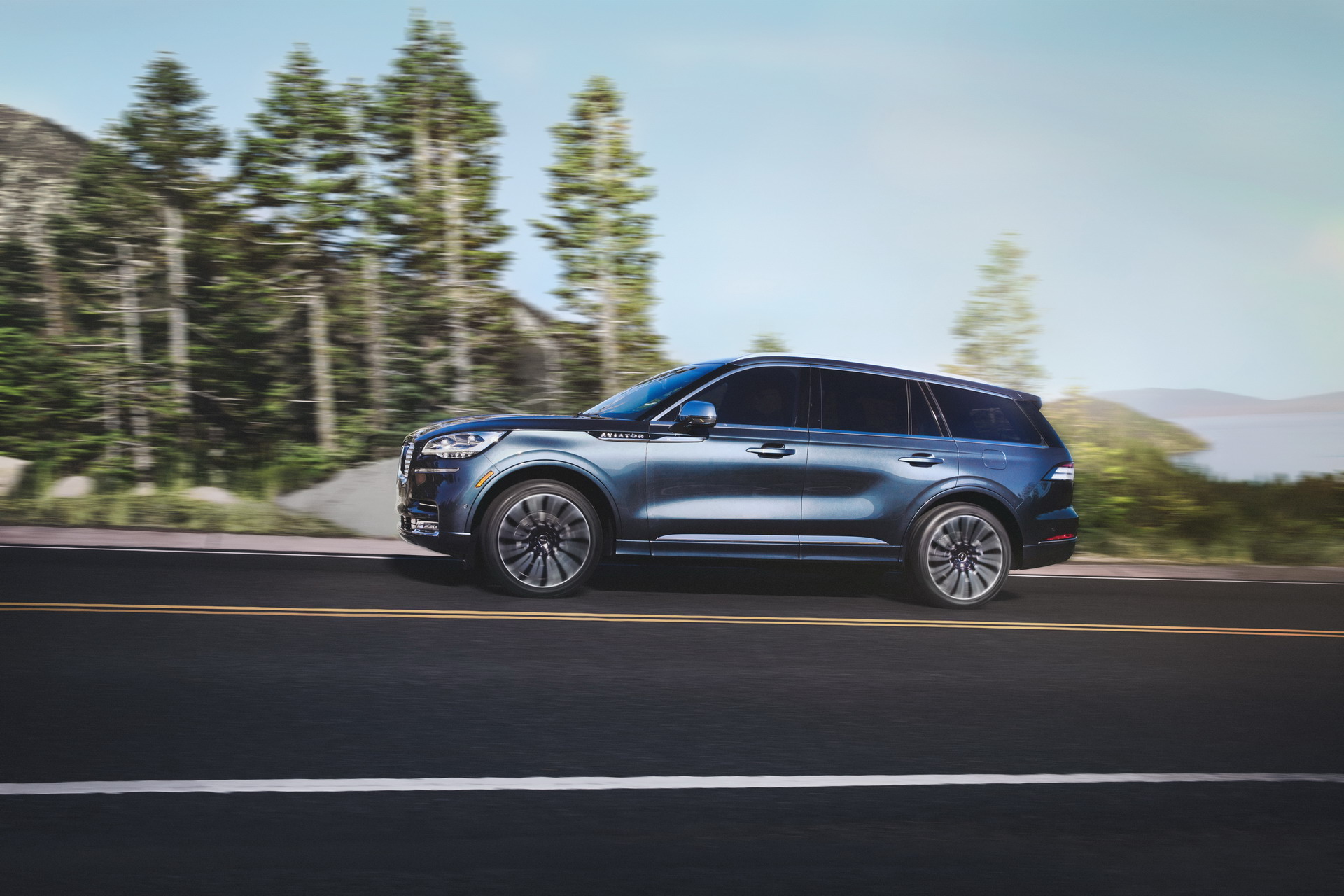 2020 Lincoln Aviator 12 2020 Lincoln Aviator Flies Into Audi Q7 And Volvo XC90 Territory