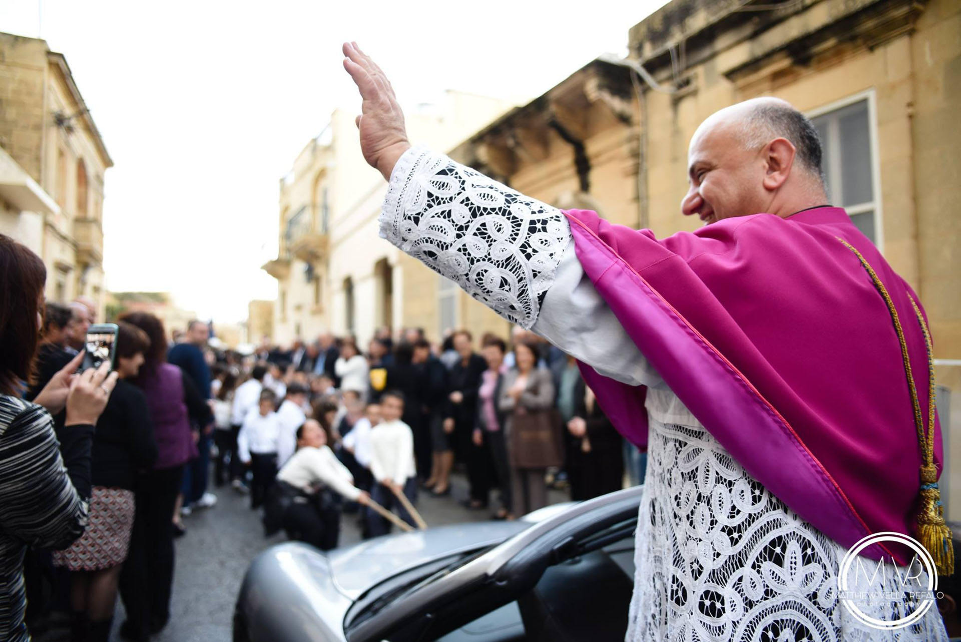 malta-priest-porsche-01 50 Kids Pull Priest In A Porsche Through The Streets Of Malta