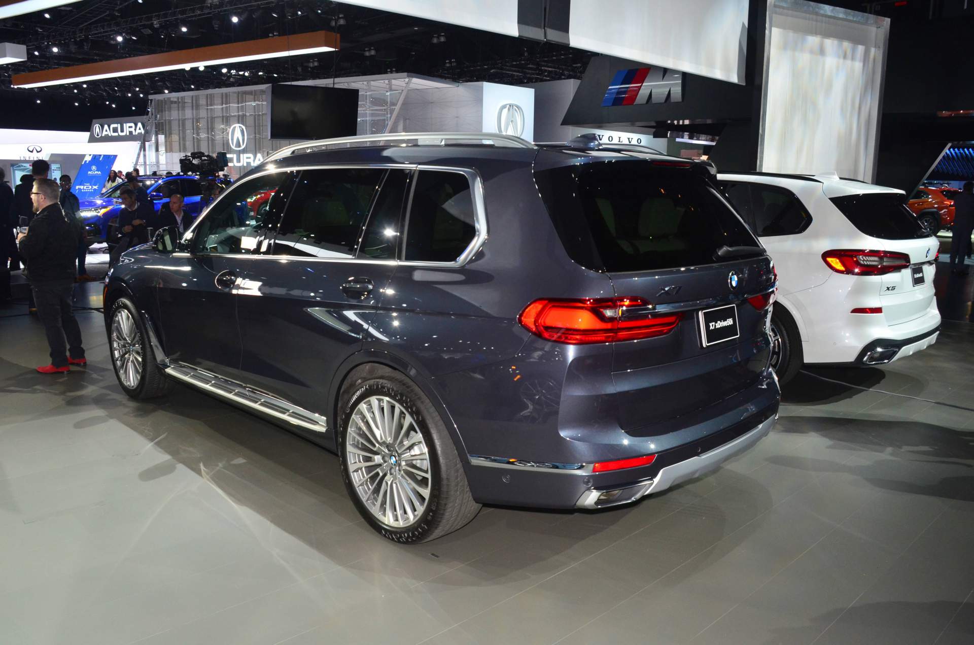 2019 BMW X7 at 2018 LA Auto Show 6 The New BMW X7 Is So Big It Barely Fits In The Photos