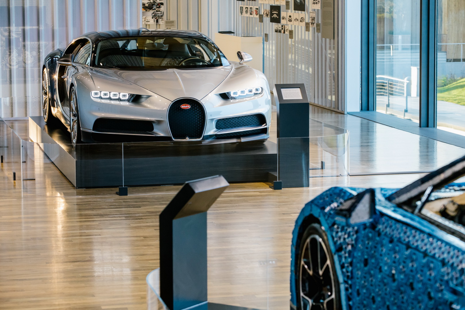 bugatti chiron lego chiron autostadt 1 Life-Size Lego Bugatti Chiron Joins The Real Thing At VW Car Museum