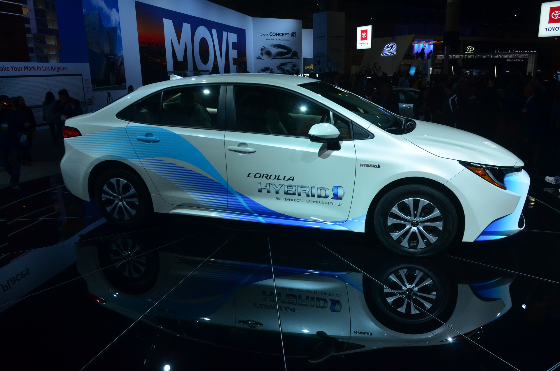 Toyotaa Corolla Hybrid 1 2020 Toyota Corolla Hybrid Sedan Is An Undercover Prius