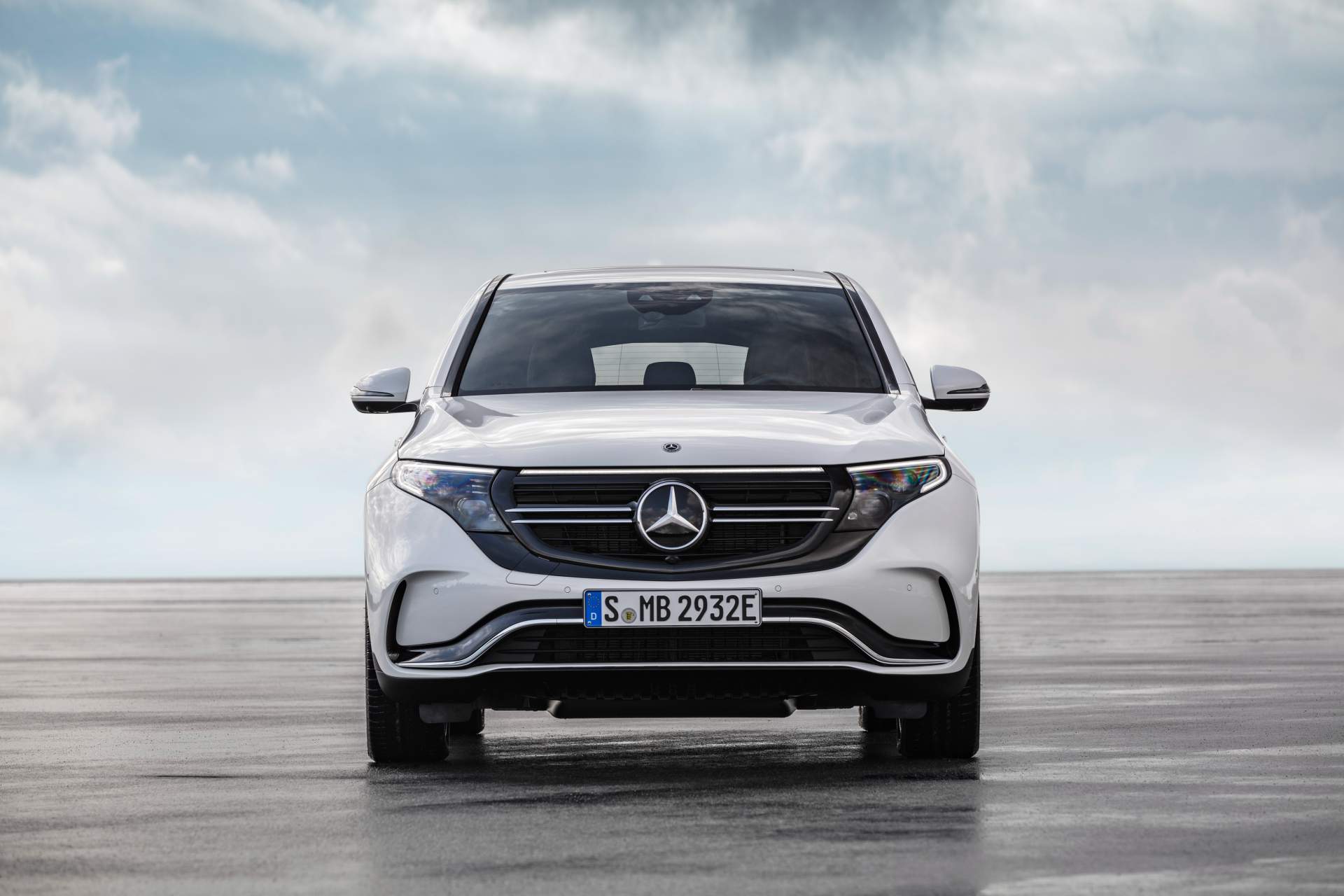 Der neue Mercedes-Benz EQC - der erste Mercedes-Benz der Produkt Mercedes EQC To Enter Production Next Spring, Deliveries To Follow In Mid-2019