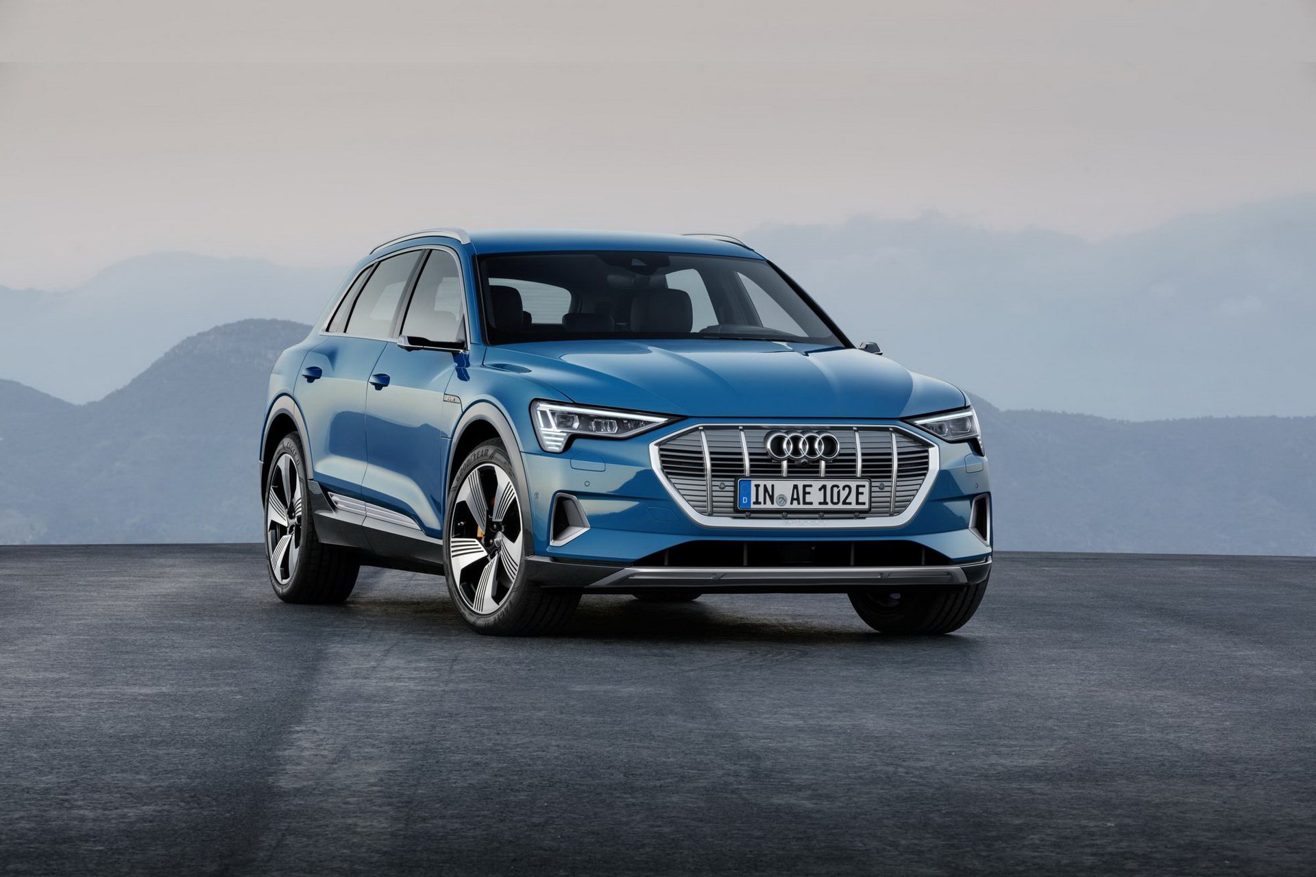 audi etron suv la livepics 32 Audi’s e-tron SUV Is Just As Interesting Without Its Virtual Mirrors