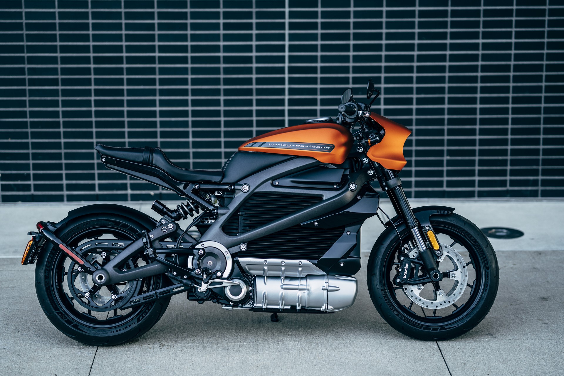 Harley-Davidson LiveWire-17 Harley-Davidson’s Electric LiveWire Bike Has 110 Mile Range, Costs $29,799