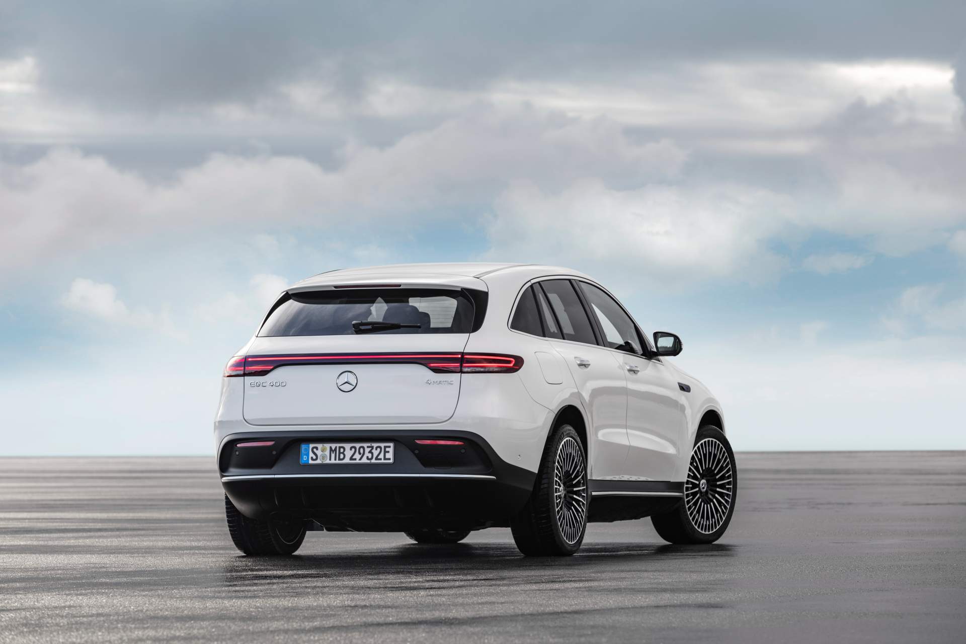 Der neue Mercedes-Benz EQC - der erste Mercedes-Benz der Produkt Mercedes EQC To Enter Production Next Spring, Deliveries To Follow In Mid-2019