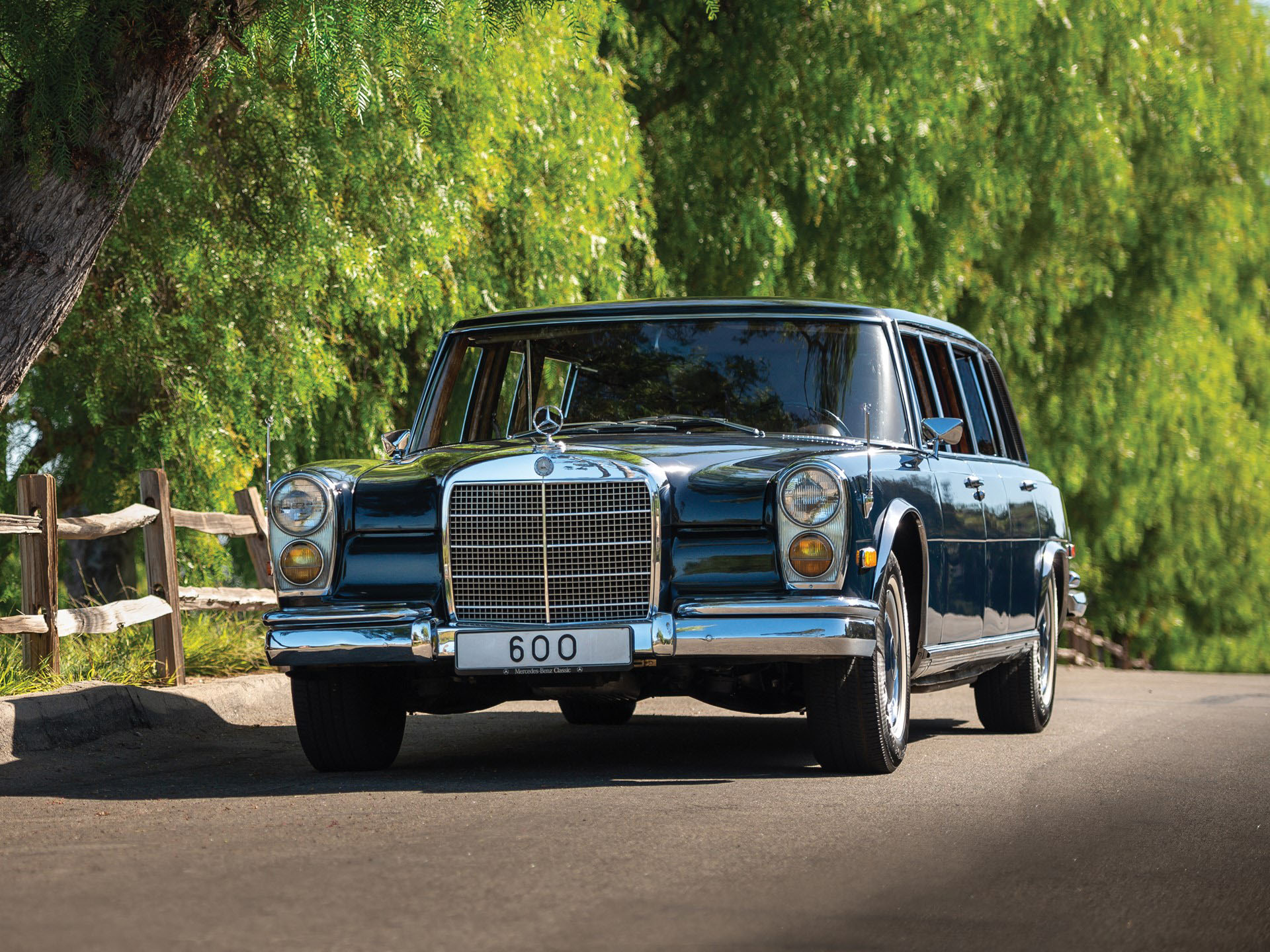 1969 Mercedes-Benz 600 Four-Door Pullman 01 Gentlemen, Your Classic Mercedes Pullman Limousine Has Arrived