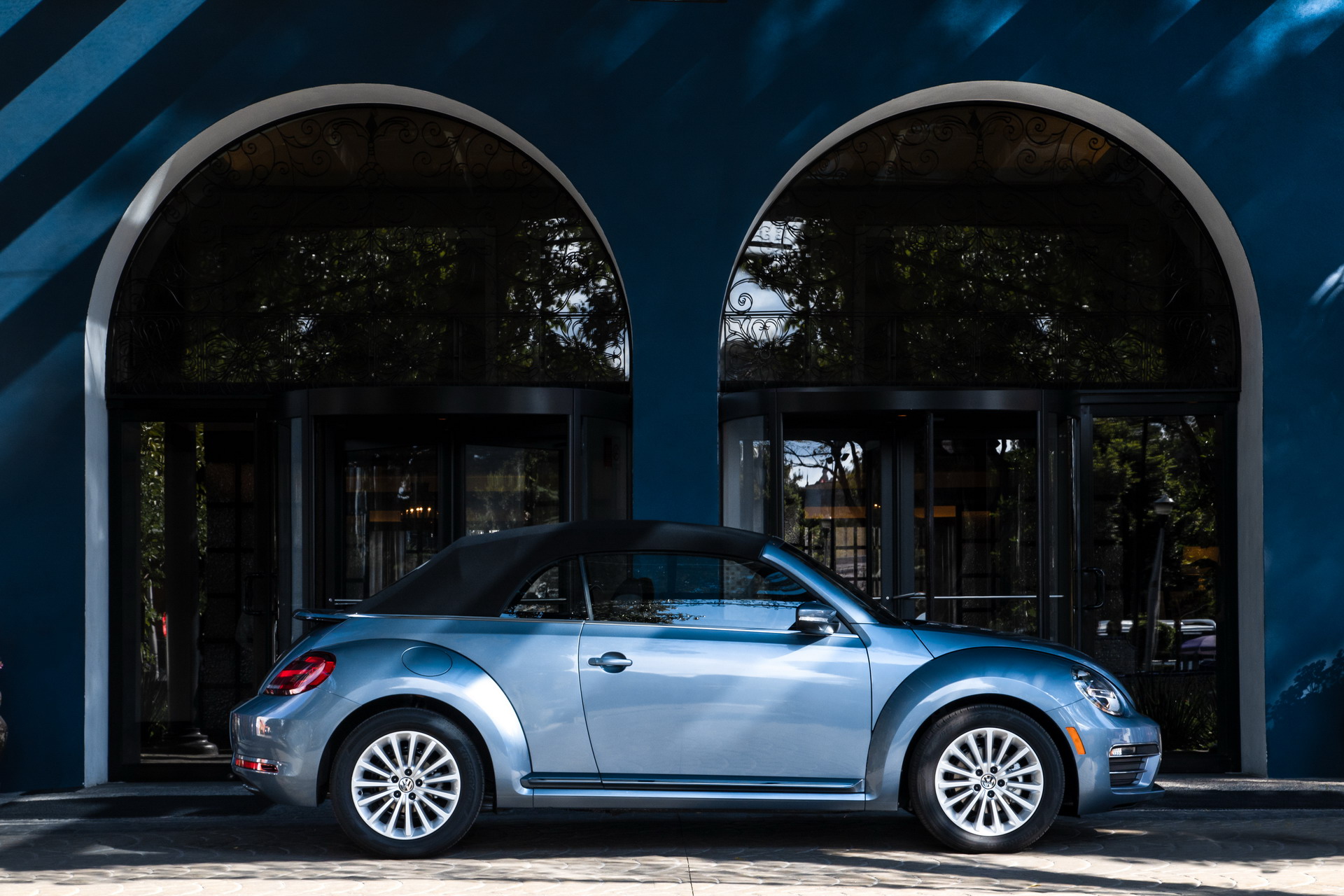 2019_Beetle_Convertible_Final_Edition--0009 Bye Bye VW Beetle! Final Edition Bids Farewells To An Iconic Nameplate