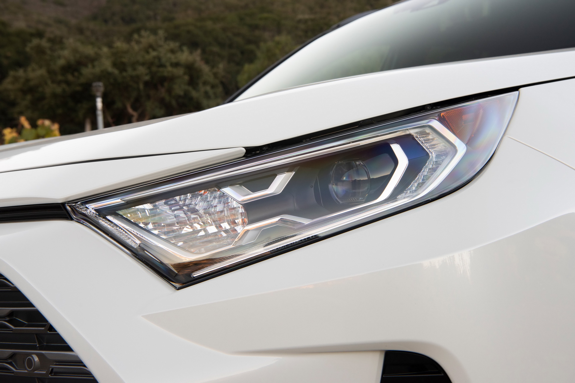 2019-Toyota-RAV4-42 2019 Toyota RAV4 Starts From $26,545: All The Details On Prices, Grades And Equipment