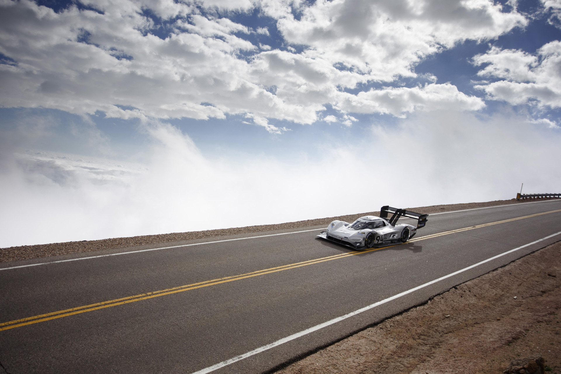 vw idr pikes peak la livepics 12 VW’s Pikes Peak Conquering I.D. R Racer Looks Pretty Fast Standing Still, Doesn’t It?