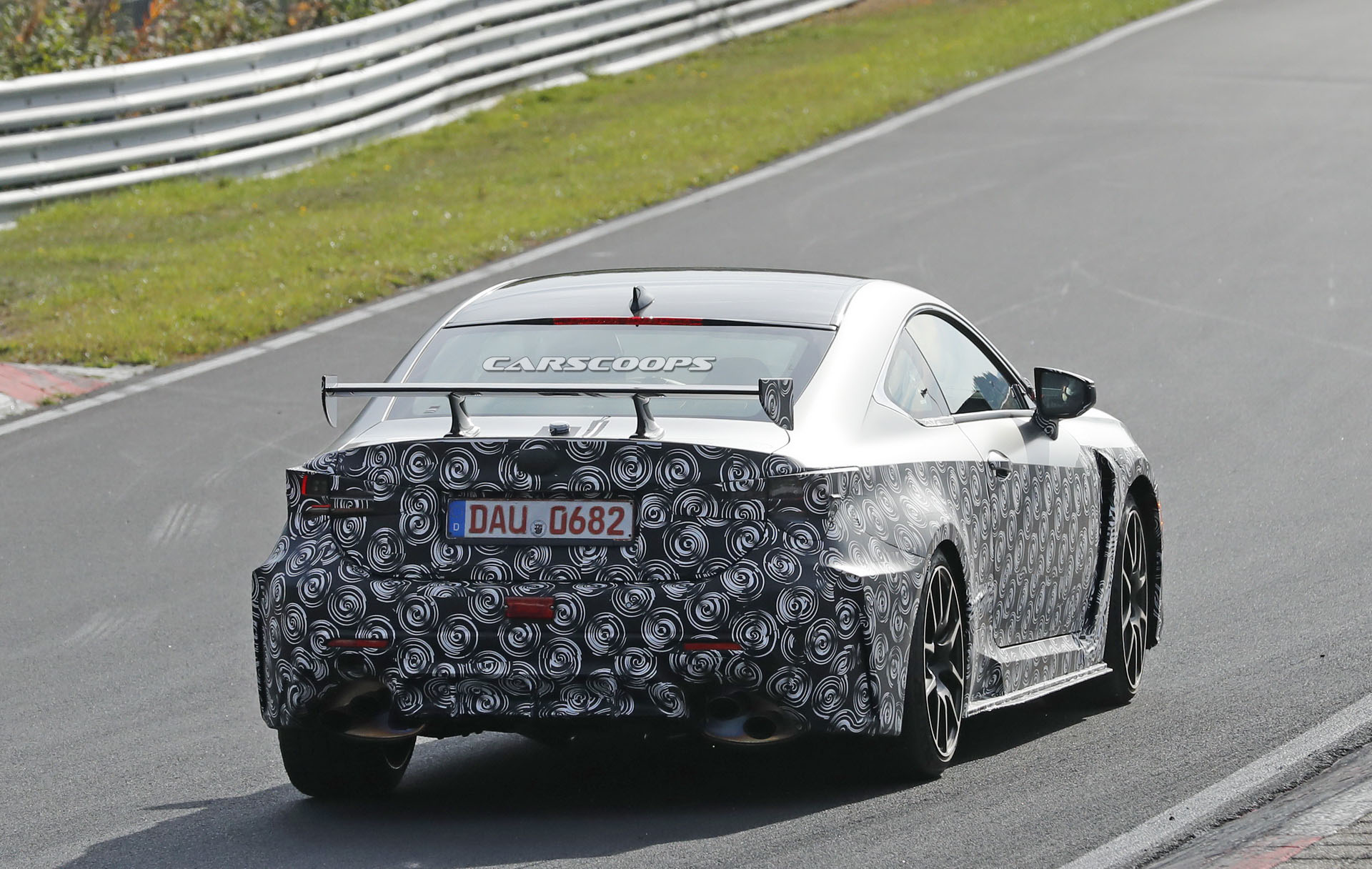 Lexus-RC-F-GT-17 Track-Focused Lexus RC F GT Flexes Its Muscles Before The Big Debut