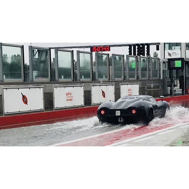 ec onlyone p8 ferrari f430-based supercar 20 Would You Pay $2.85 Million For The Ferrari F430-Based E.C. OnlyOne P8?