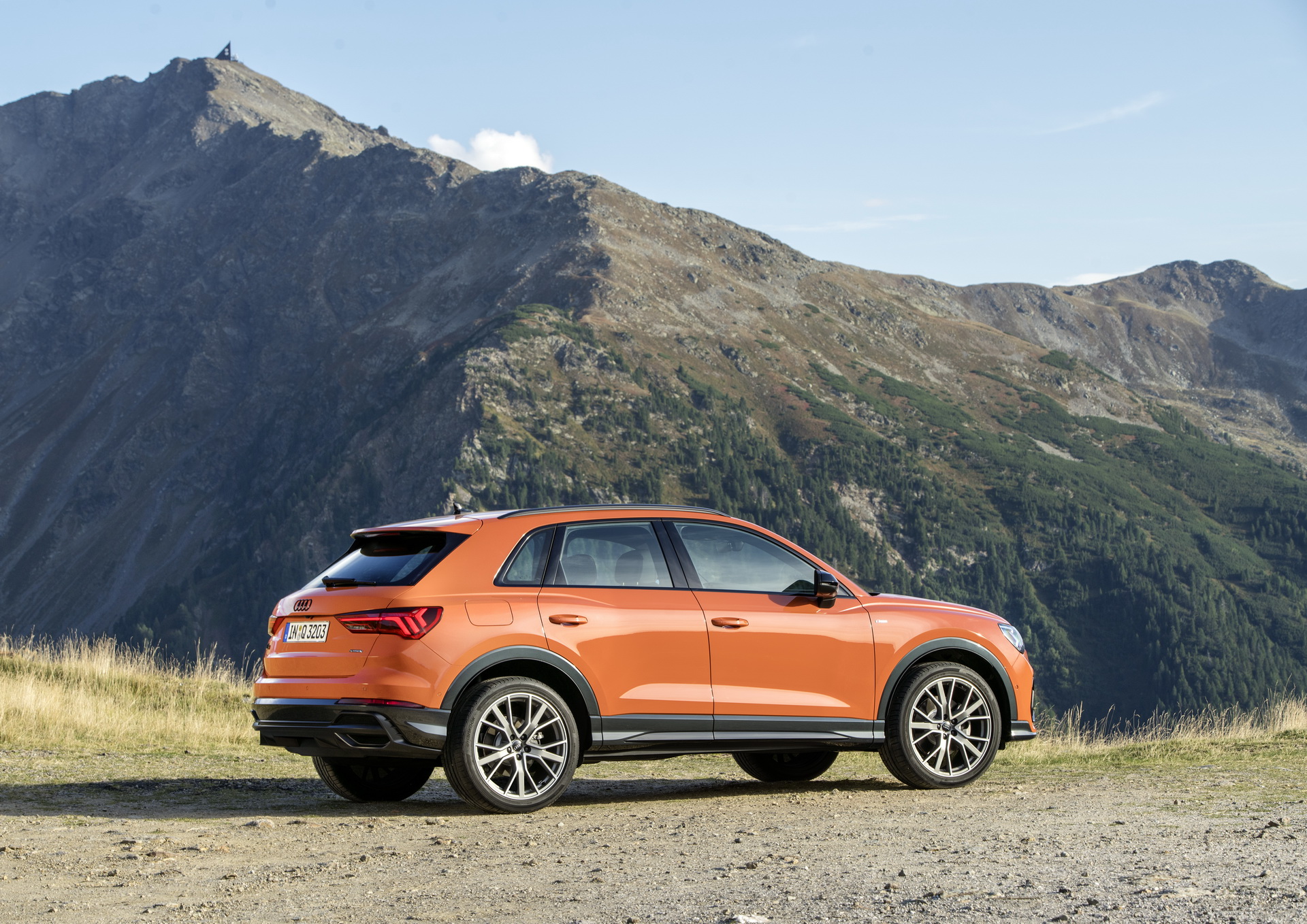 2019-Audi-Q3-106 Audi Adds Four New Powertrain Options To Euro-Spec 2019 Q3 Lineup