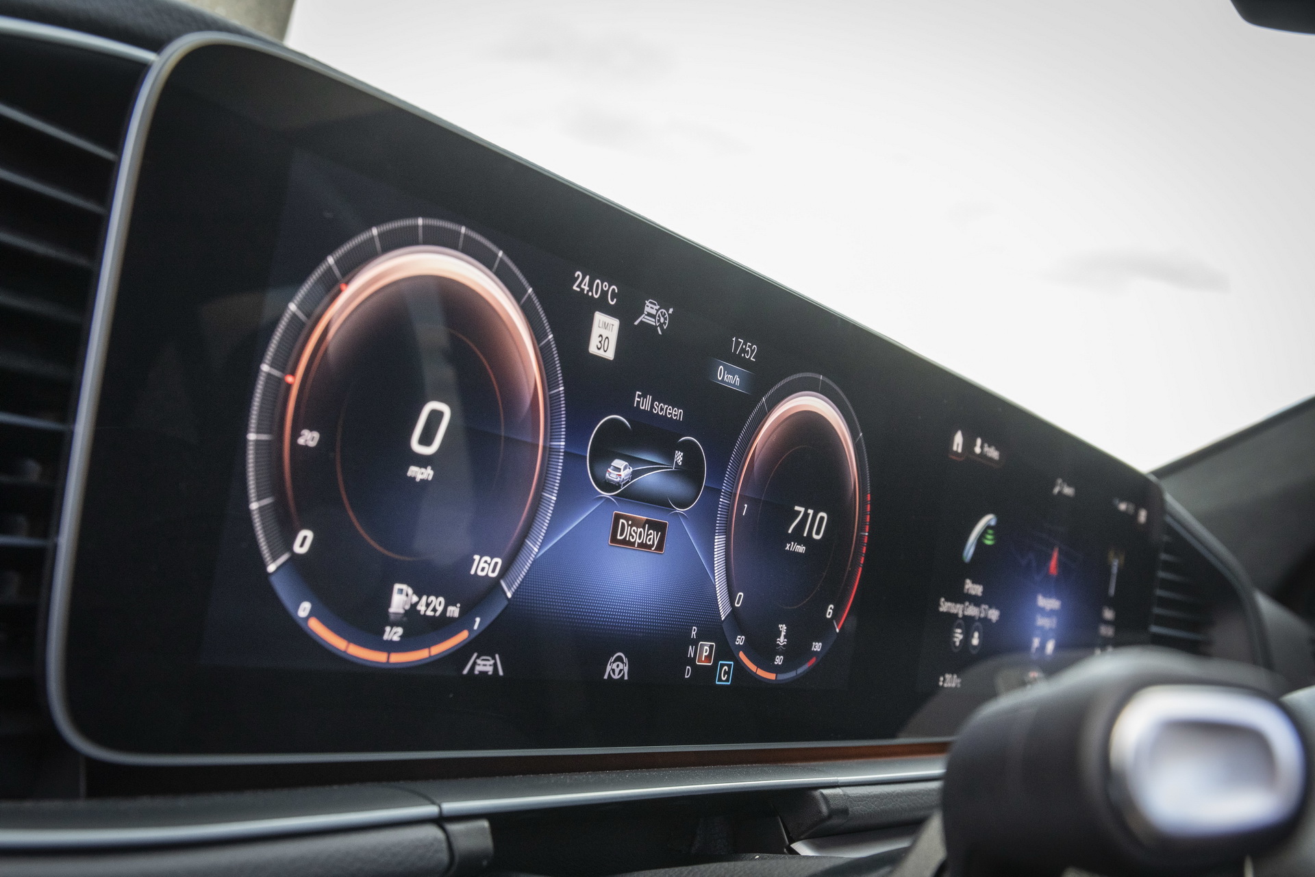 2019-Mercedes-GLE-69 2019 Mercedes GLE Detailed: More Tech, More Space, More Everything