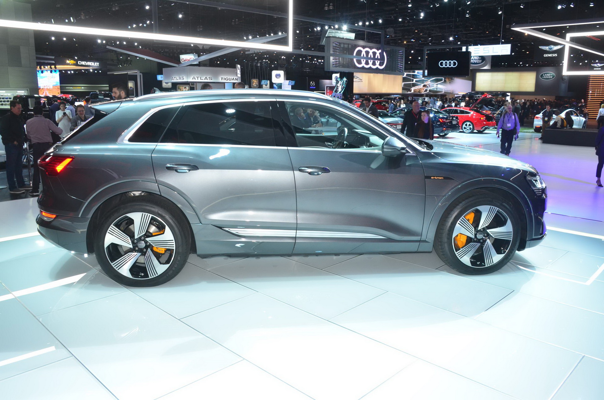 audi etron suv la livepics 3 Audi’s e-tron SUV Is Just As Interesting Without Its Virtual Mirrors