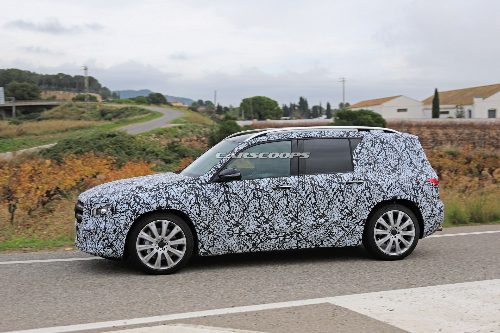 Mercedes-AMG-GLB-35-13 Mercedes-AMG GLB 35 Caught Testing Its 301 HP Turbo Four Engine