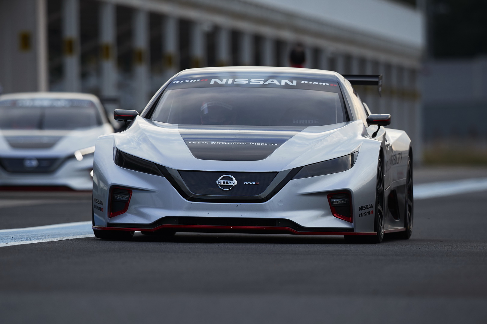 2018 LEAF NISMO RC 25 New Nissan Leaf Nismo RC Debuts With Carbon Monocoque, 322HP