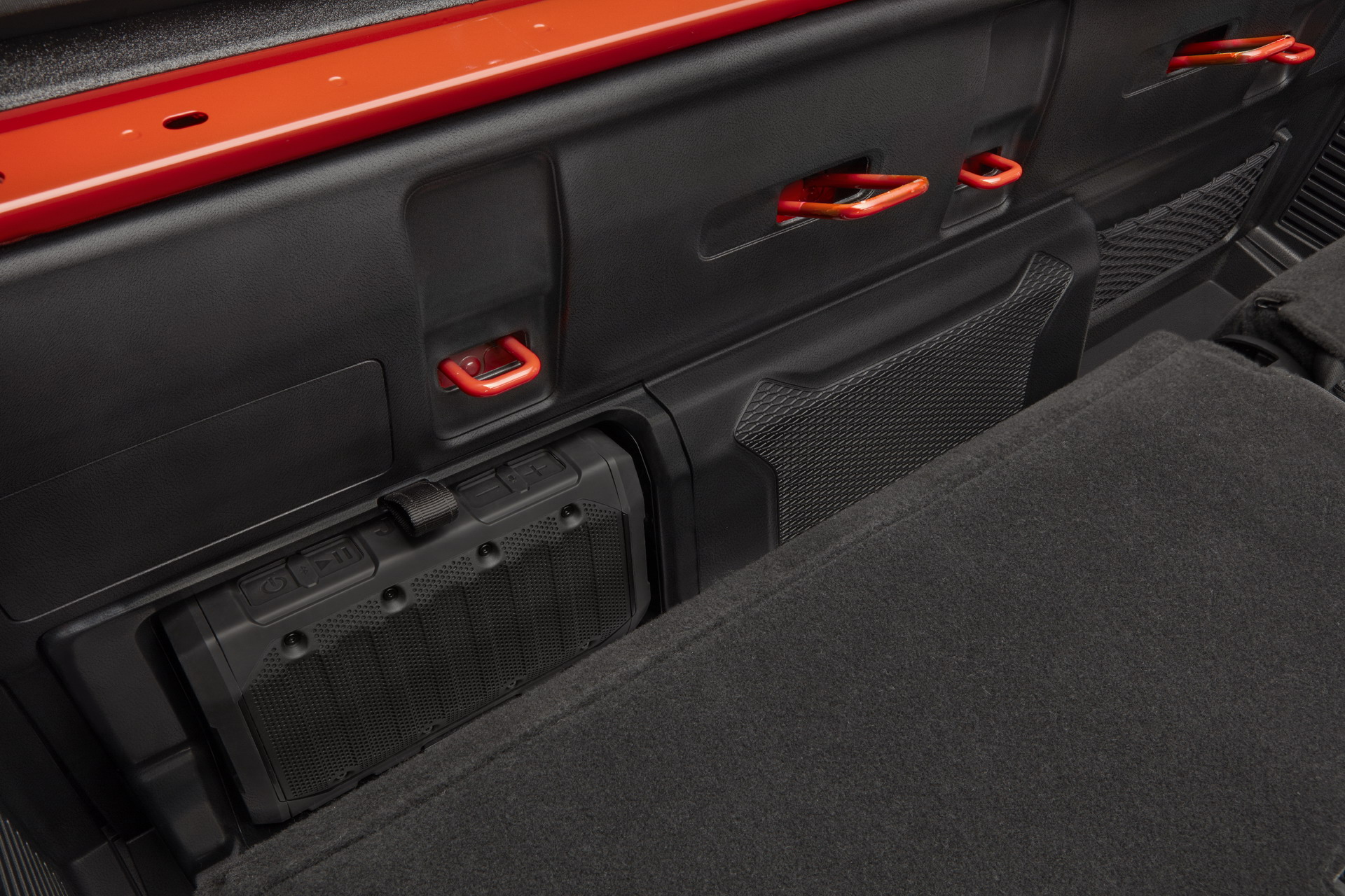 2020 Jeep Gladiator Truck 212 2020 Jeep Gladiator Just Can’t Wait To Tackle Some Off-Road Trails