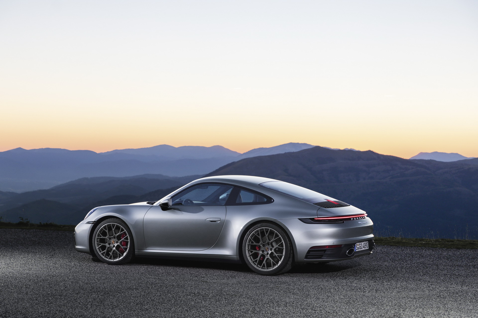 2020 Porsche 911 7 2020 Porsche 911 Is New And More Powerful, But Oh, So Familiar