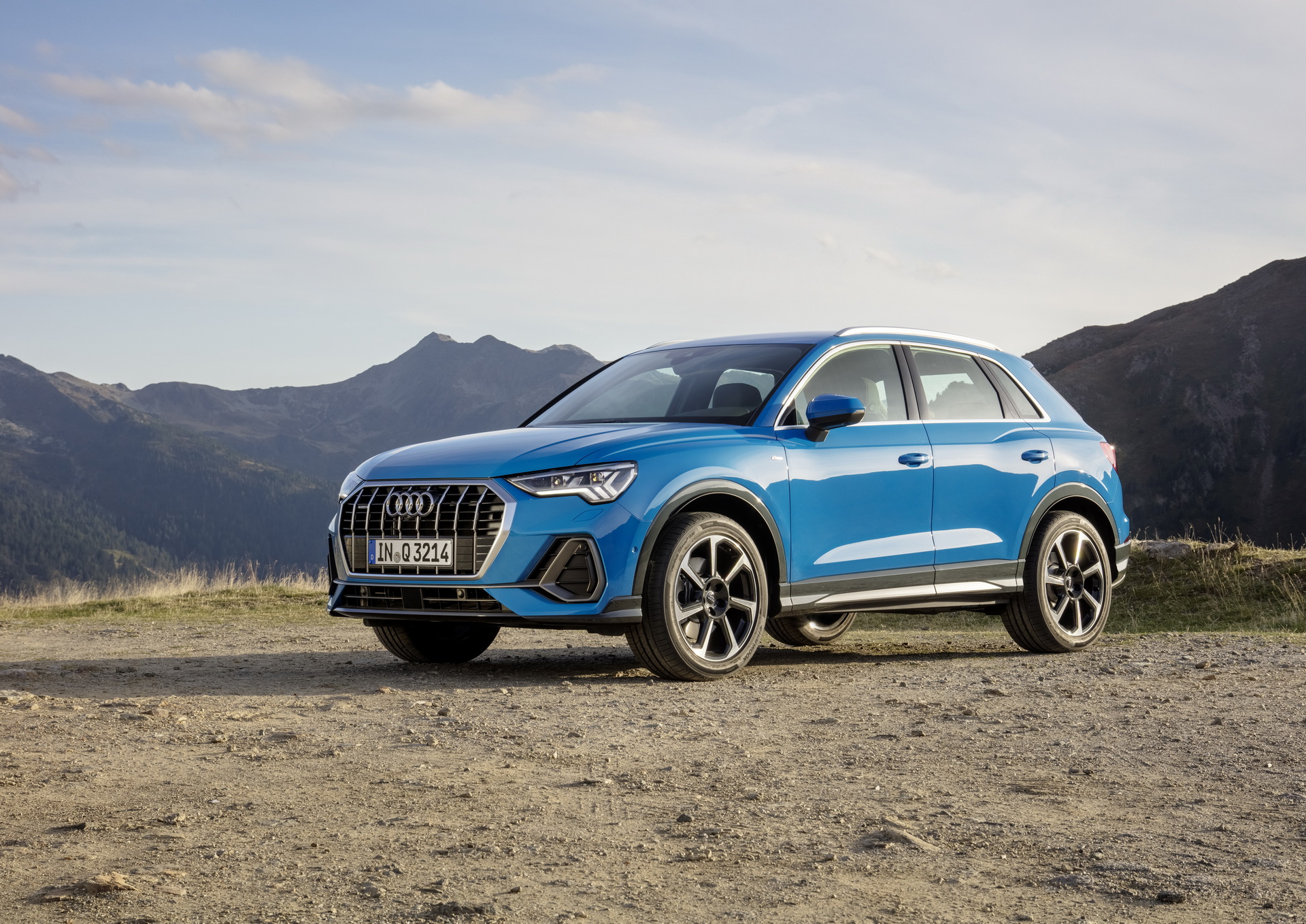 2019-Audi-Q3-140 Audi Adds Four New Powertrain Options To Euro-Spec 2019 Q3 Lineup