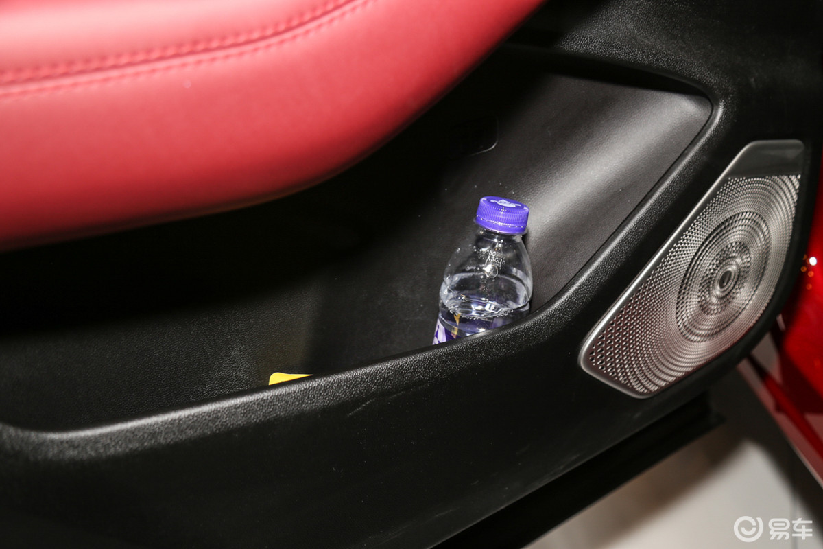 changan cs85 coupe crossover unveiled 54 Changan CS85 Coupe Crossover Looks Like The Lovechild Of A BMW X4 And A VW Touareg