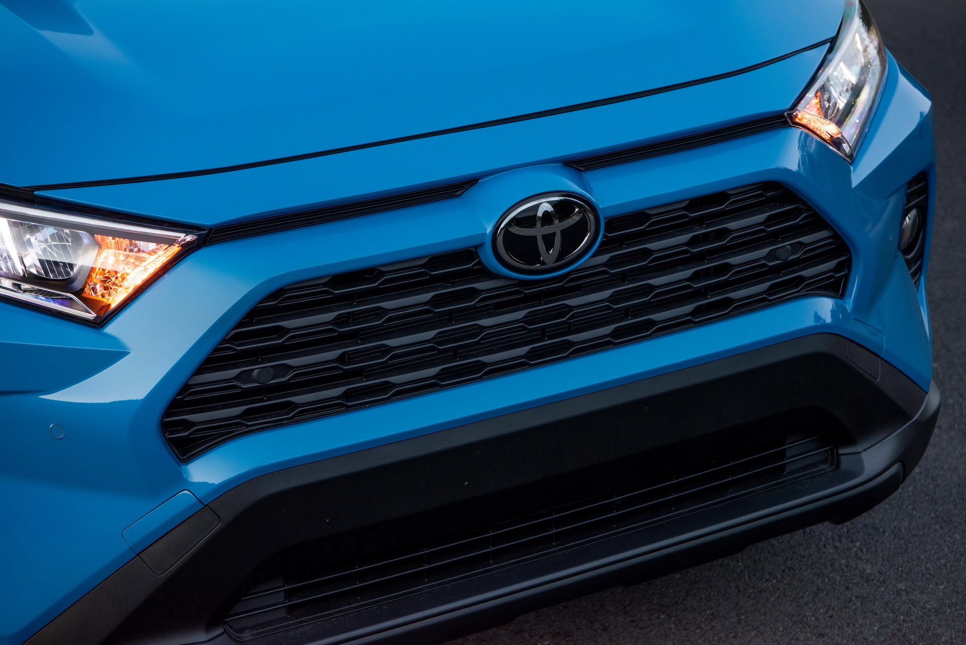 2019-Toyota-RAV4-10 2019 Toyota RAV4 Starts From $26,545: All The Details On Prices, Grades And Equipment