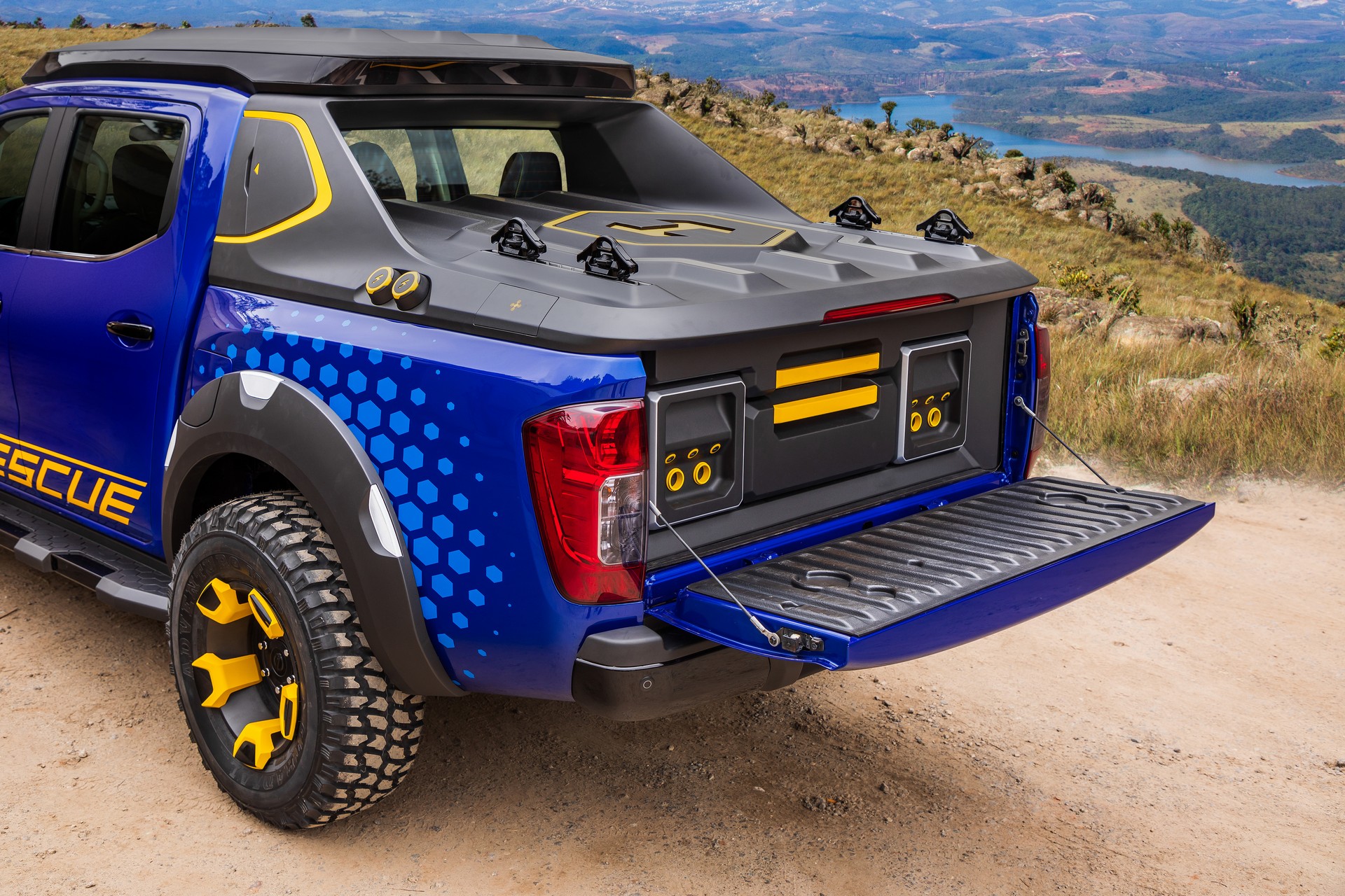 Nissan Frontier Sentinel concept-24 Nissan’s Frontier Sentinel Concept Is A Rugged Rescue Truck With A Drone Landing Pad