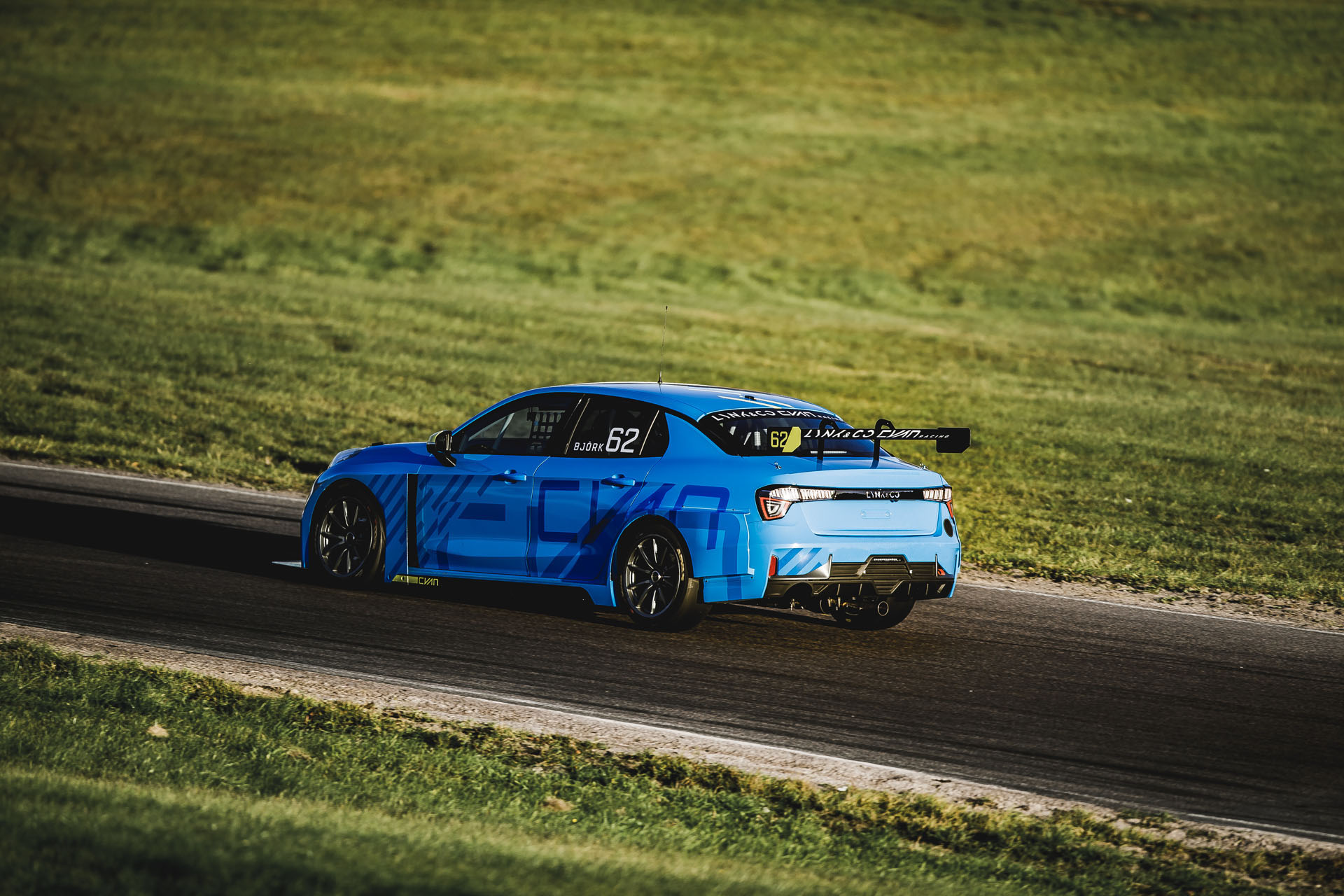 Thed Björk, Mantorp, Lynk & Co Cyan Racing, 22 October, 2018 Lynk & Co 03 TCR Racer Hits The Track For The First Time