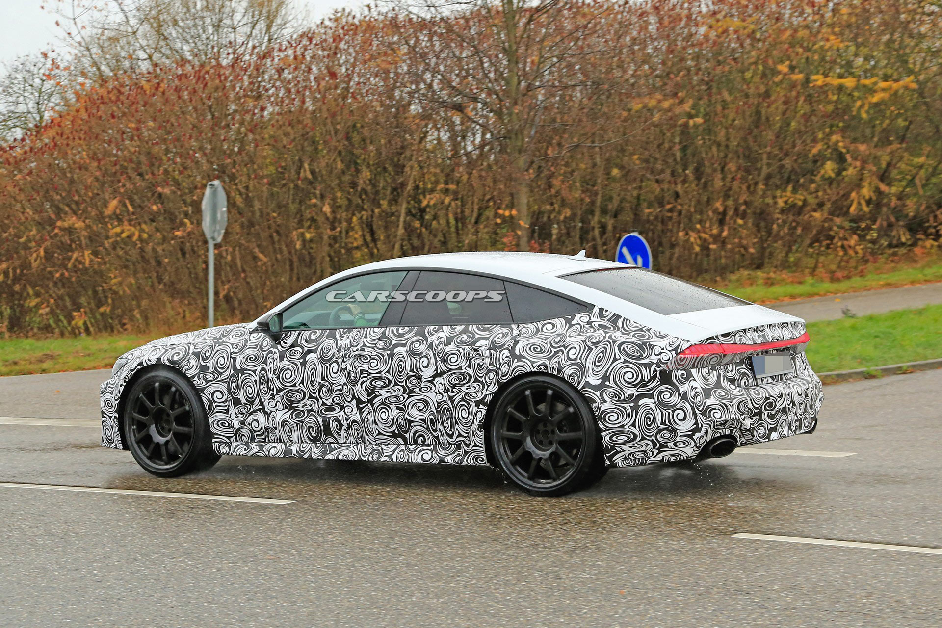 2020-Audi-RS7-9 2020 Audi RS7 Spotted Wearing Production Bodywork, Could Debut Next Year
