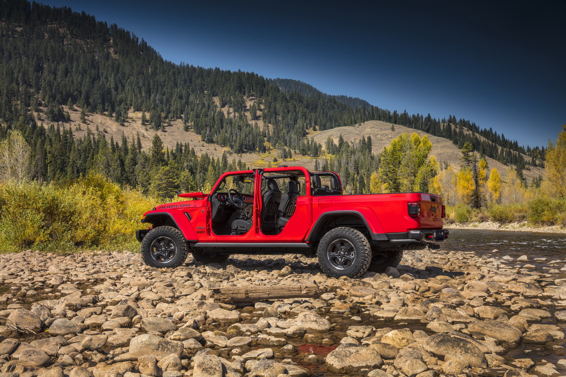 2020 Jeep Gladiator Truck 75 2020 Jeep Gladiator Just Can’t Wait To Tackle Some Off-Road Trails