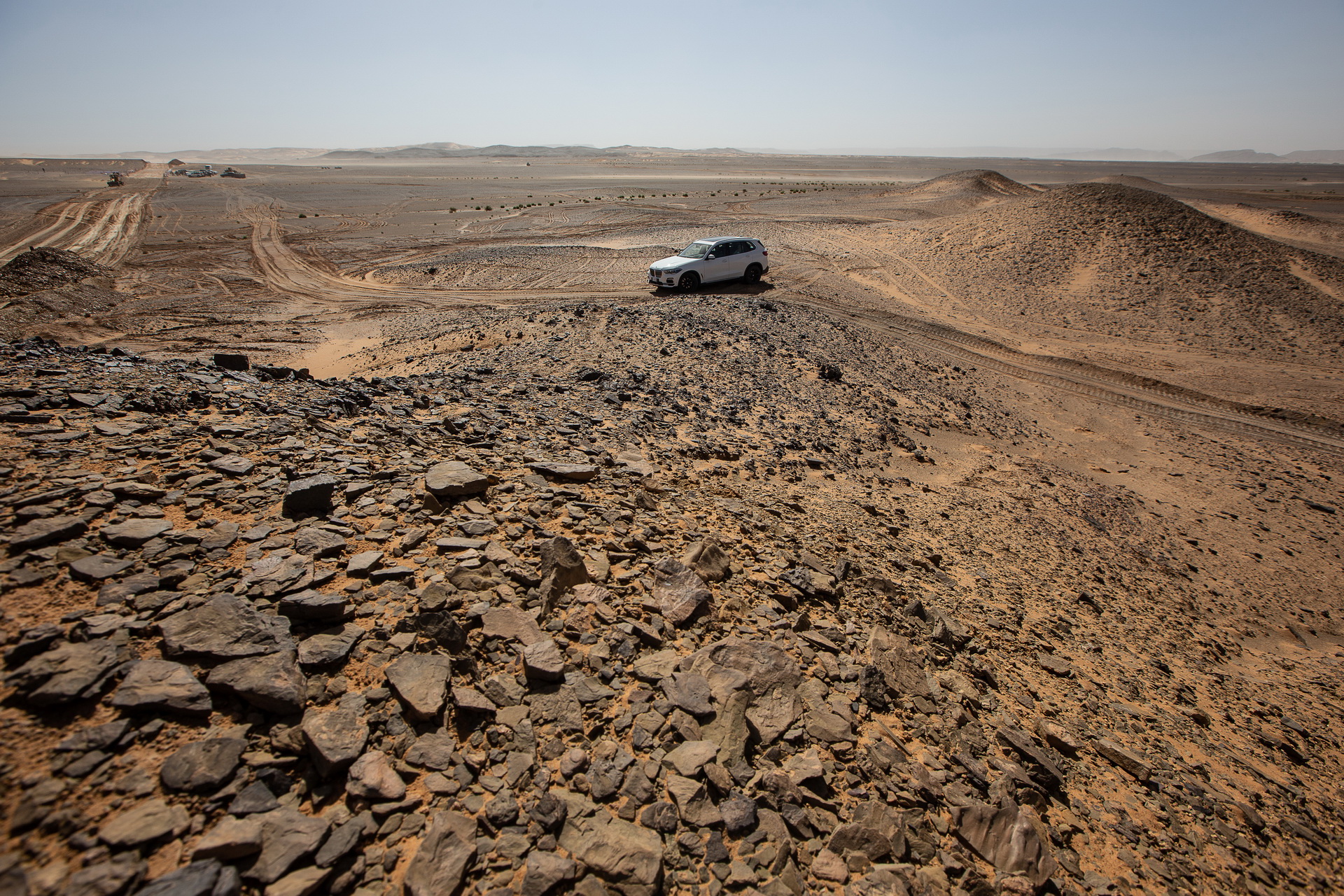 bmw x5 monza circuit sahara 16 BMW Recreates Monza Track In The Sahara, Unleashes New X5
