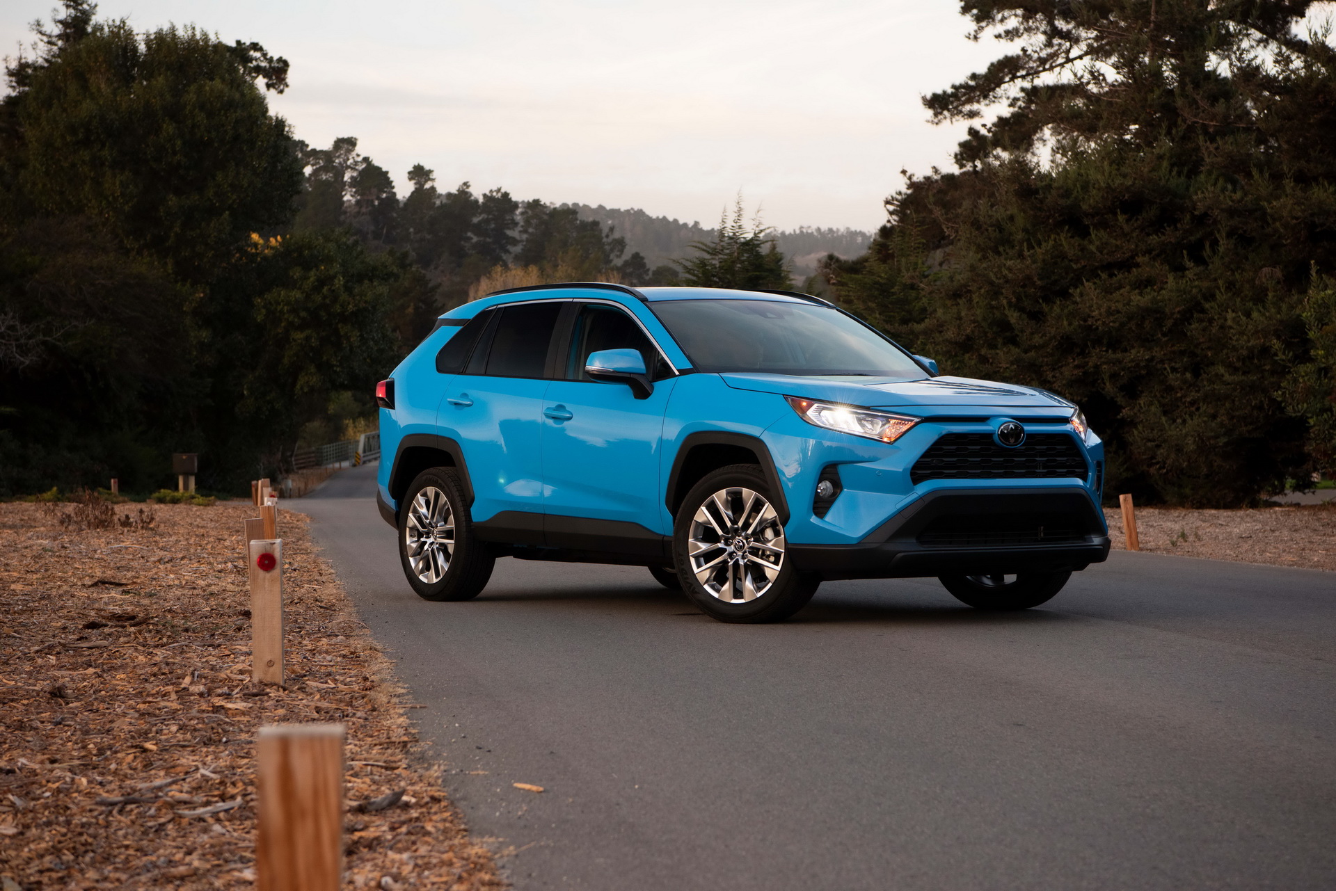 2019-Toyota-RAV4-08 2019 Toyota RAV4 Starts From $26,545: All The Details On Prices, Grades And Equipment