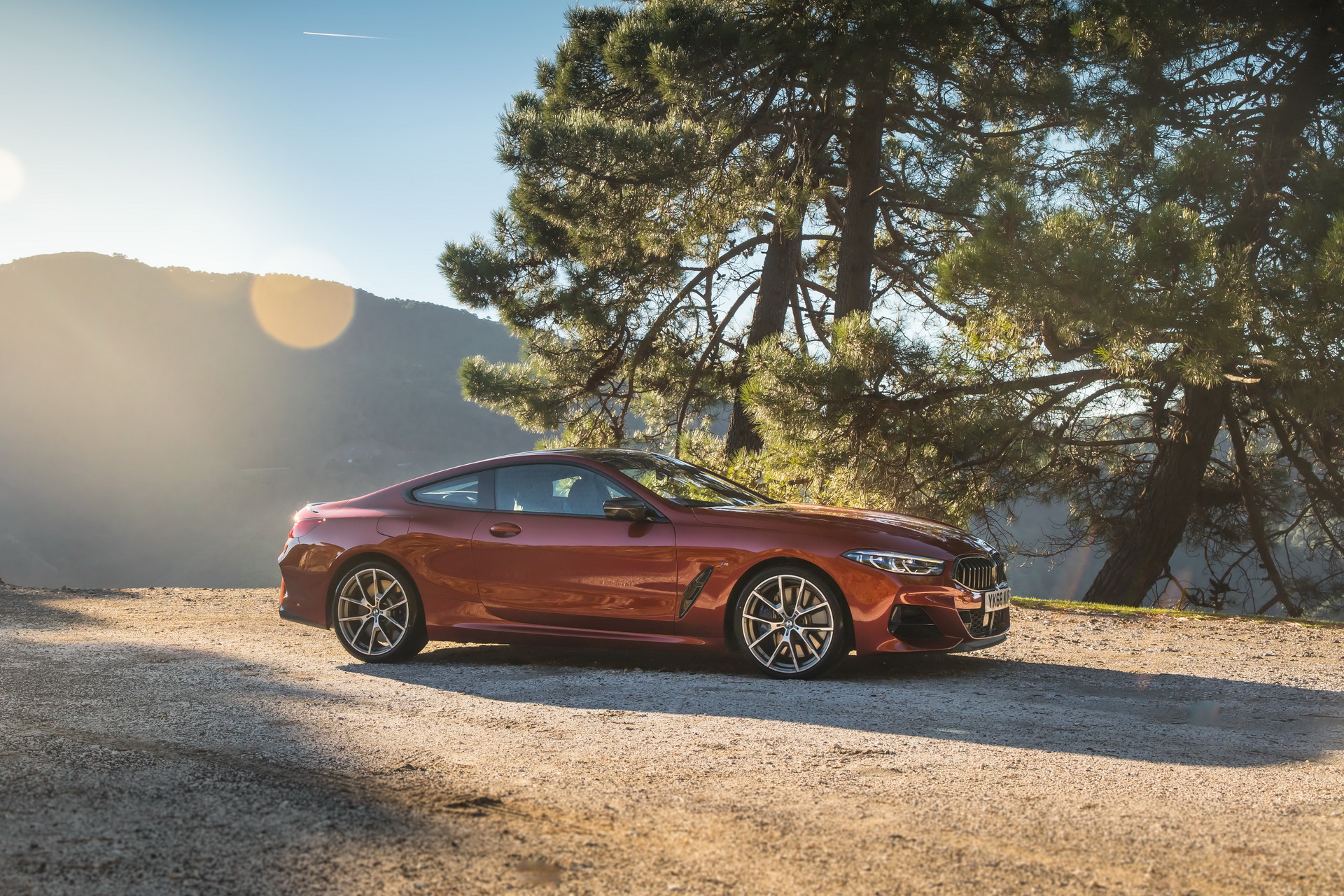 2019-BMW-8-Series-UK-05 2019 BMW 8-Series Coupe Lands In The UK Priced From £76,270