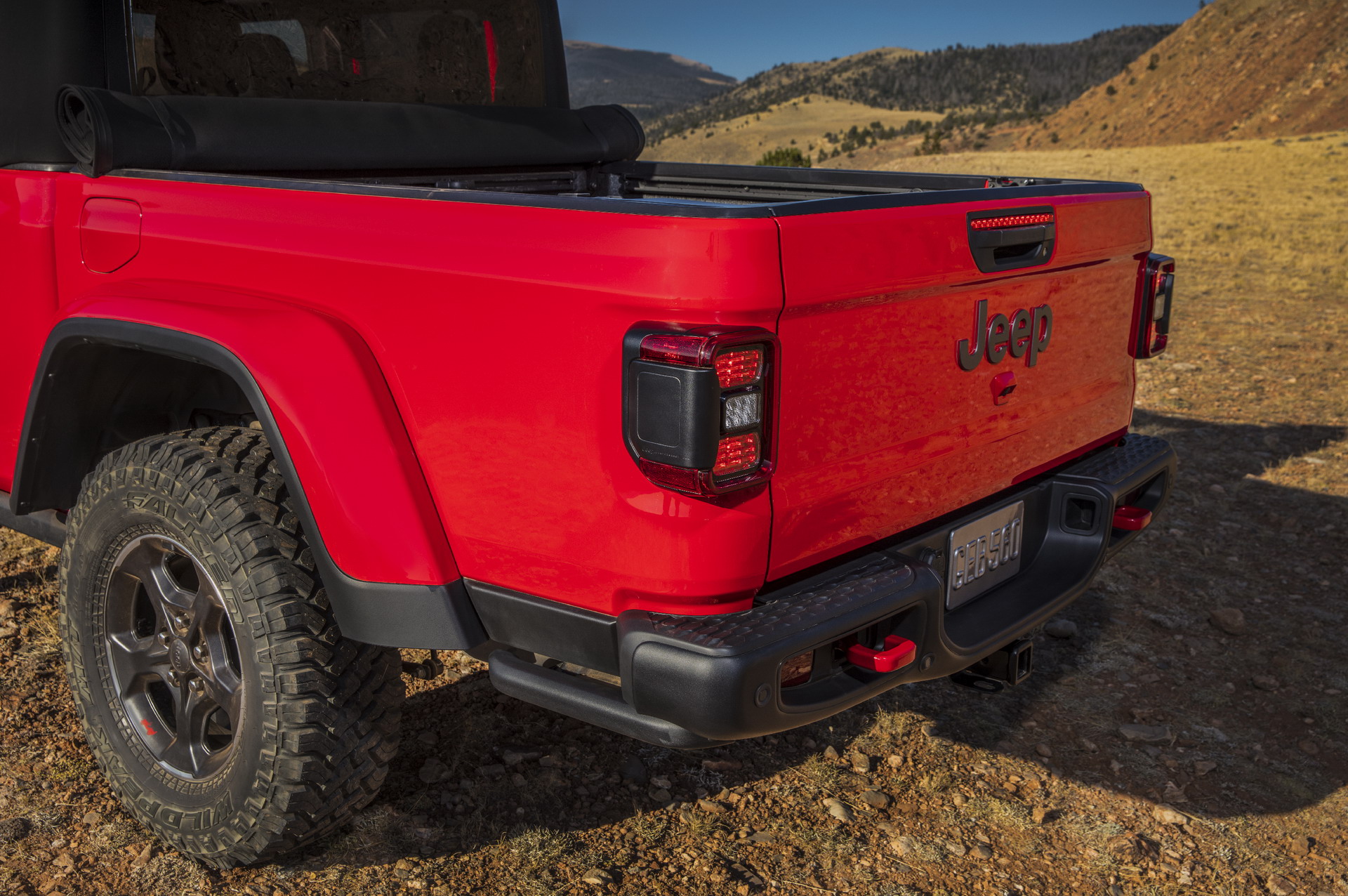 2020 Jeep Gladiator Truck 131 2020 Jeep Gladiator Just Can’t Wait To Tackle Some Off-Road Trails