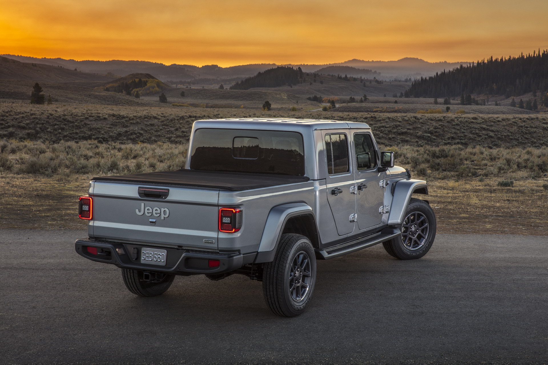 2020 Jeep Gladiator Truck 150 2020 Jeep Gladiator Just Can’t Wait To Tackle Some Off-Road Trails