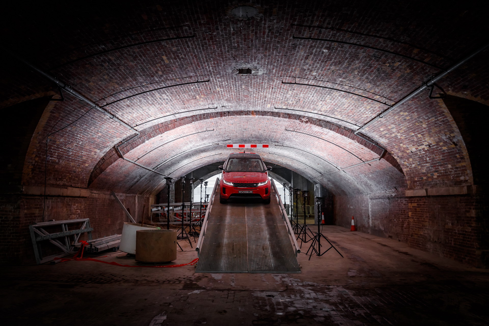 2020 Range Rover Evoque II 58 2020 Range Rover Evoque Is A Baby Velar In A Short Skirt (Live Gallery)