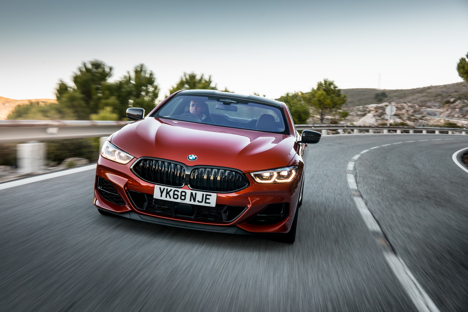 2019-BMW-8-Series-UK-14 2019 BMW 8-Series Coupe Lands In The UK Priced From £76,270