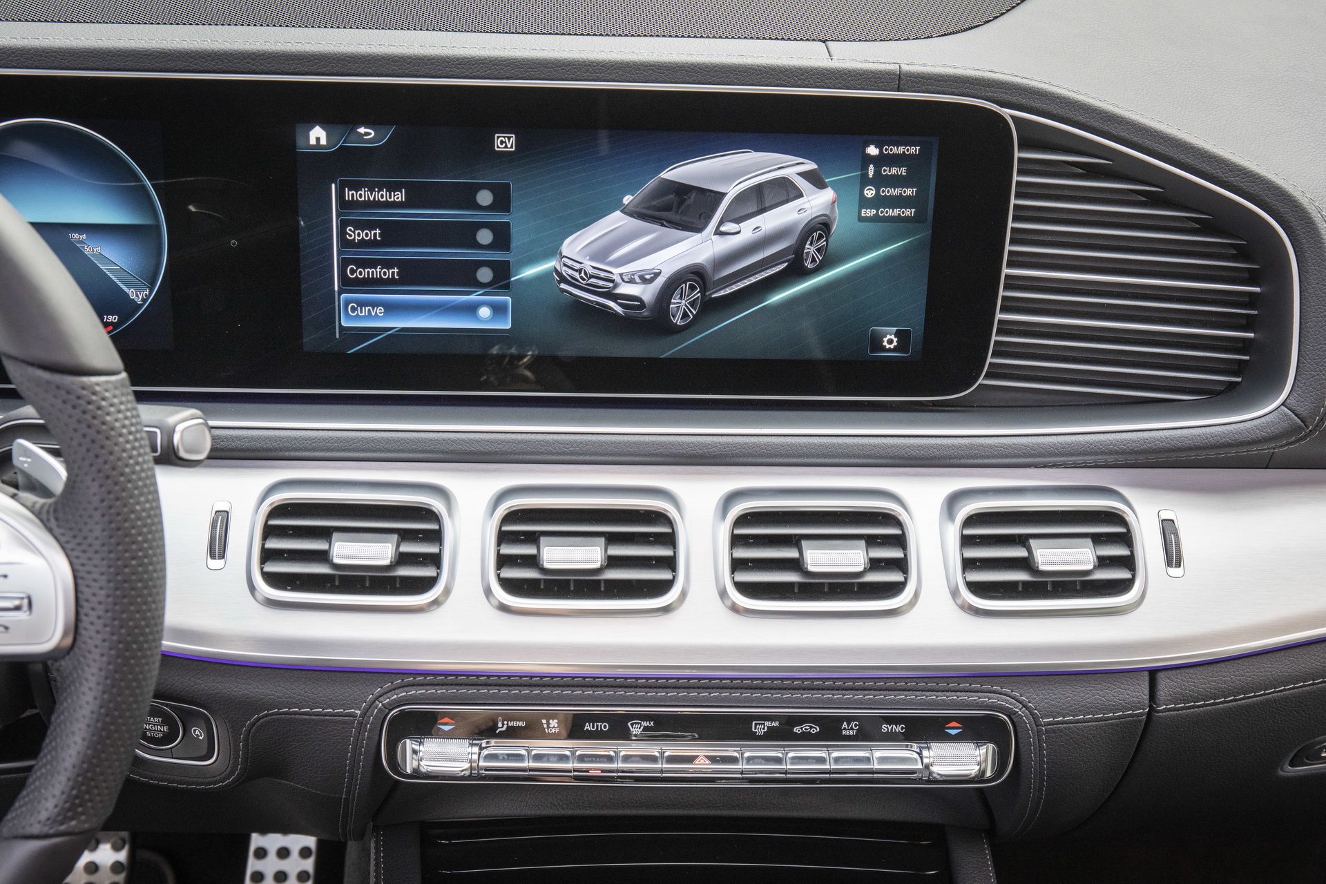 2019-Mercedes-GLE-139 2019 Mercedes GLE Detailed: More Tech, More Space, More Everything