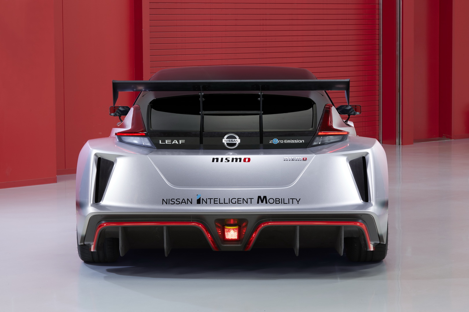 2018 LEAF NISMO RC 5 New Nissan Leaf Nismo RC Debuts With Carbon Monocoque, 322HP