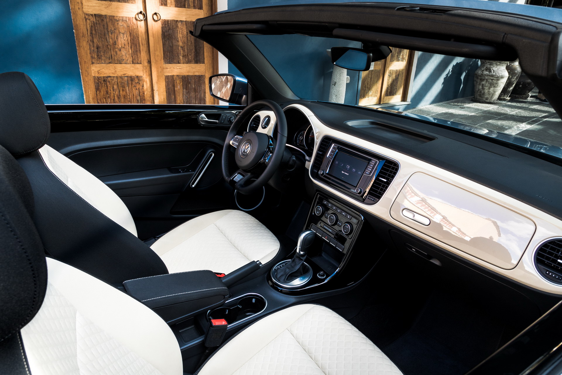 2019_Beetle_Convertible_Final_Edition--0002 Bye Bye VW Beetle! Final Edition Bids Farewells To An Iconic Nameplate