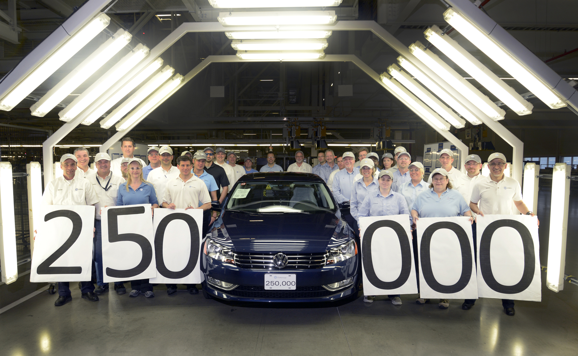 Volkswagen_Chattanooga_Builds_250000th_Passat_Sedan-Large-2159 Volkswagen Considering Building A Second Factory In The U.S.