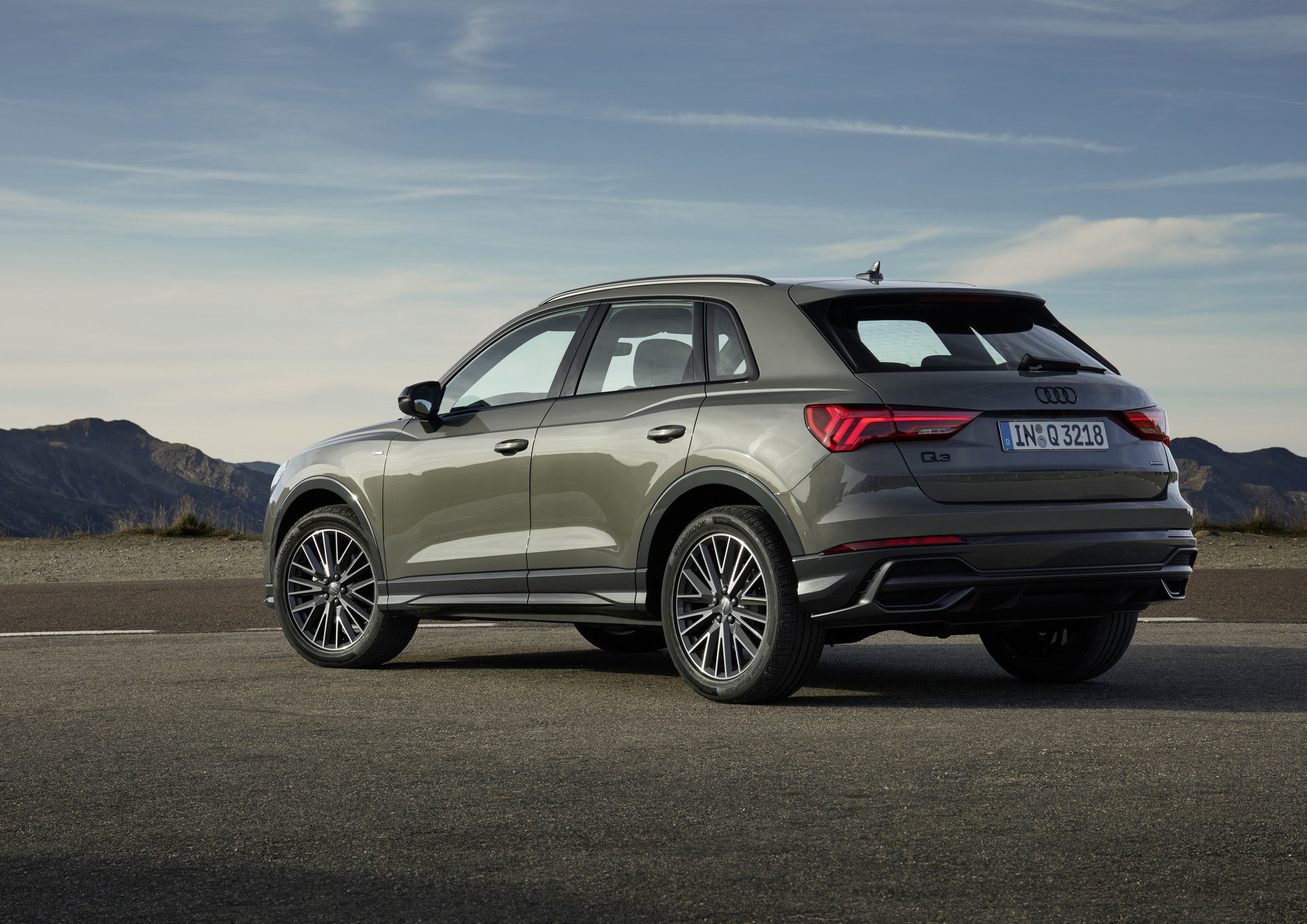 2019-Audi-Q3-130 Audi Adds Four New Powertrain Options To Euro-Spec 2019 Q3 Lineup