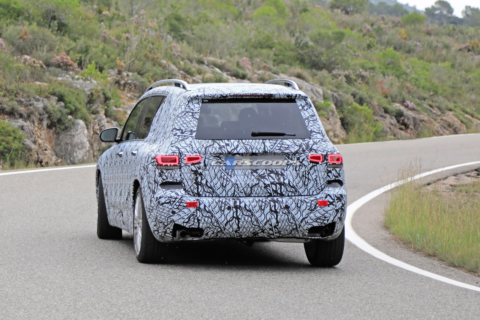 Mercedes-AMG-GLB-35-22 Mercedes-AMG GLB 35 Caught Testing Its 301 HP Turbo Four Engine